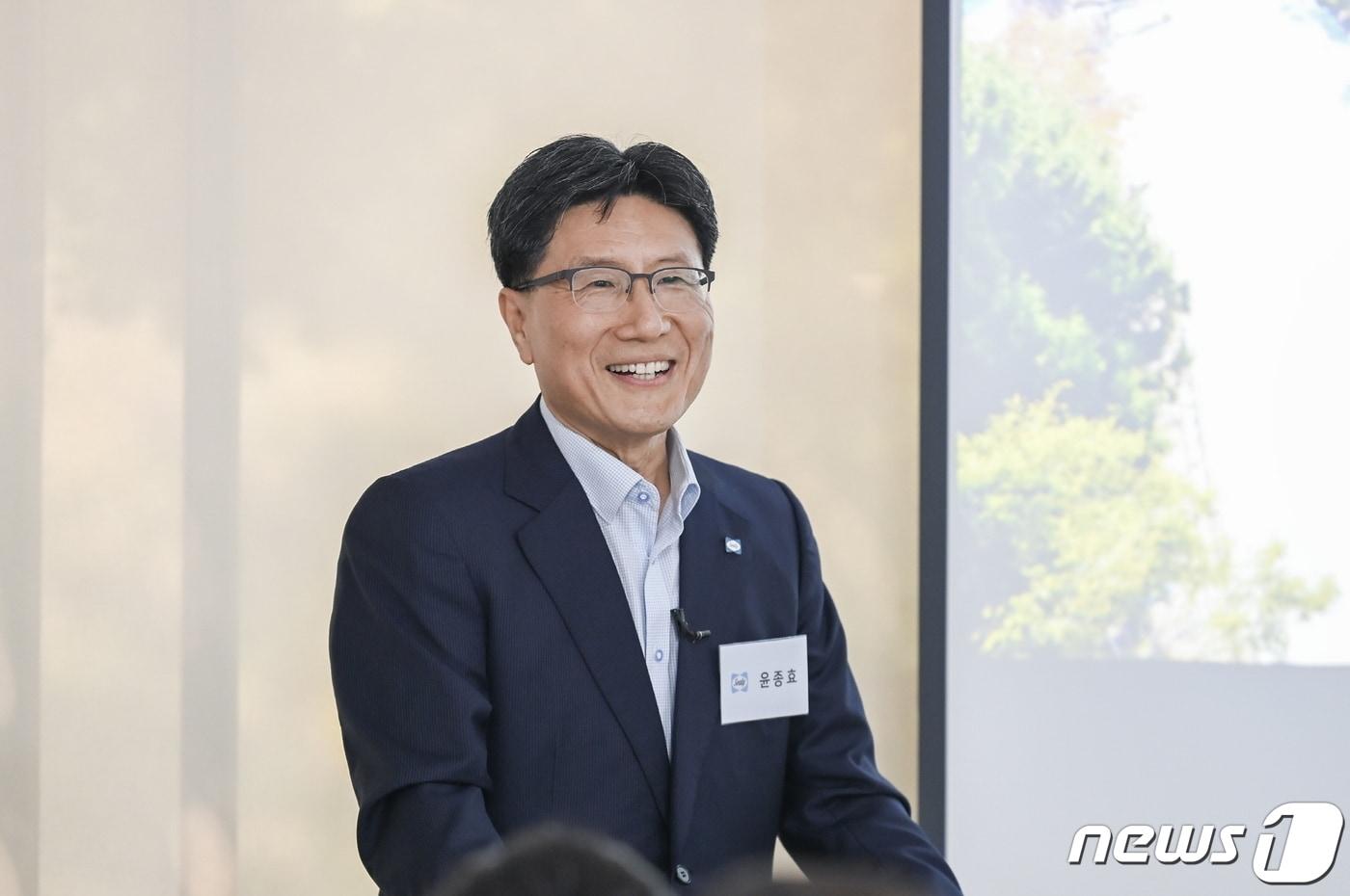 본문 이미지 -  윤종효 씰리침대 대표가 발언하고 있다.(씰리코리아컴퍼니 제공)