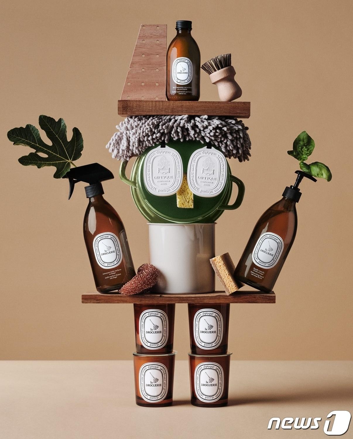 본문 이미지 - 신세계인터내셔날이 세정제, 탈취제, 반려동물용 샴푸 등 일상에서 사용하는 생활용품으로 니치향수 제품군을 확장했다.(신세계인터내셔날제공)