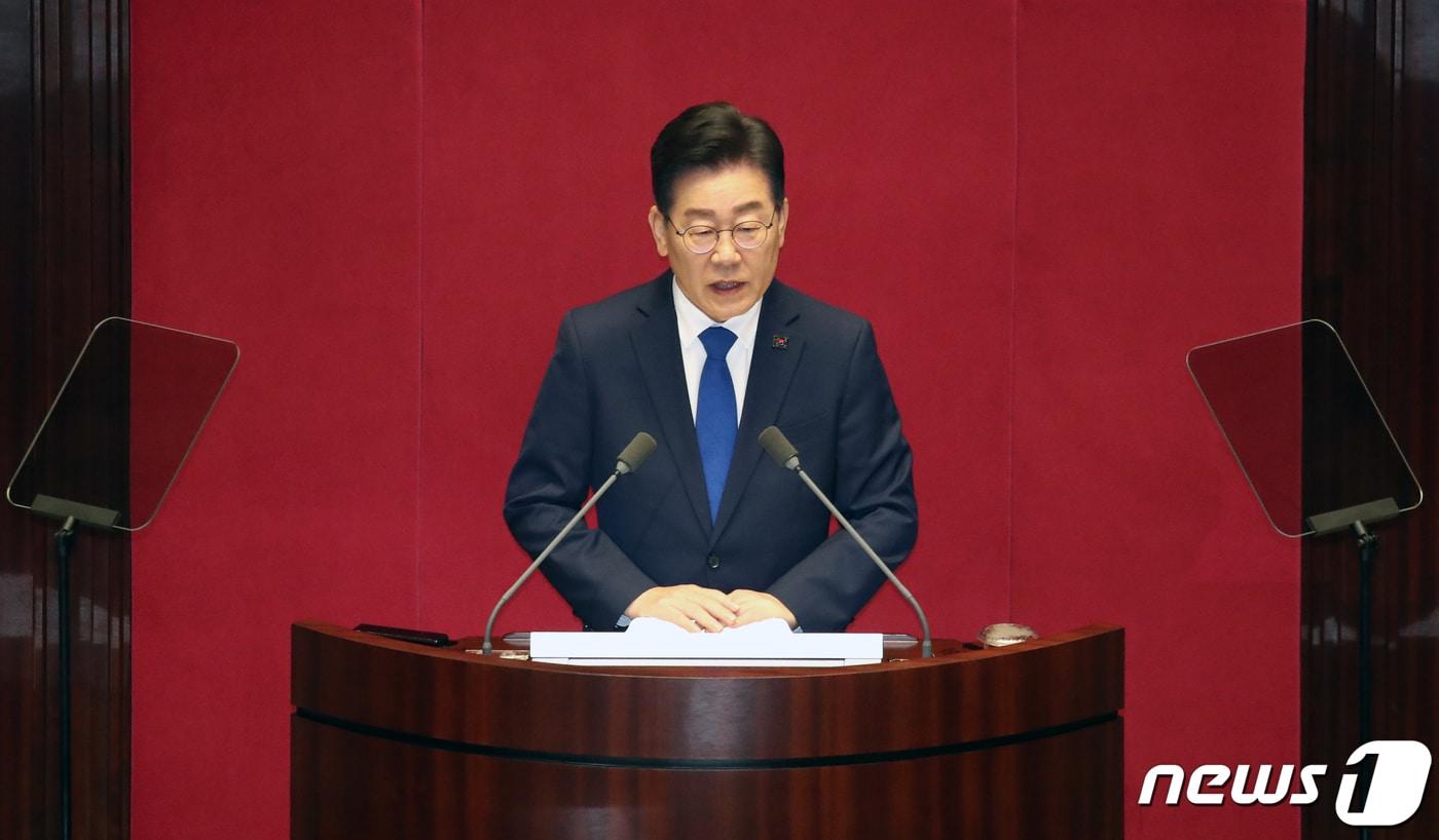 본문 이미지 - 이재명 더불어민주당 대표가 19일 오전 서울 여의도 국회에서 열린 제407회 국회(임시회) 제4차 본회의에서 국정에 관한 교섭단체 대표연설을 하고 있다. 2023.6.19/뉴스1 ⓒ News1 황기선 기자