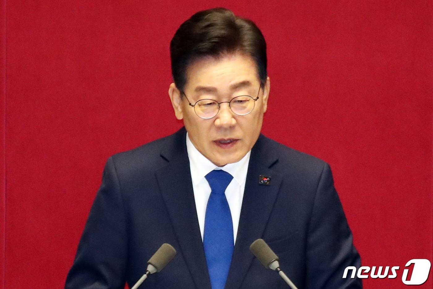 이재명 더불어민주당 대표가 19일 오전 서울 여의도 국회에서 열린 제407회 국회(임시회) 제4차 본회의에서 국정에 관한 교섭단체 대표연설을 하고 있다. 2023.6.19/뉴스1 ⓒ News1 황기선 기자