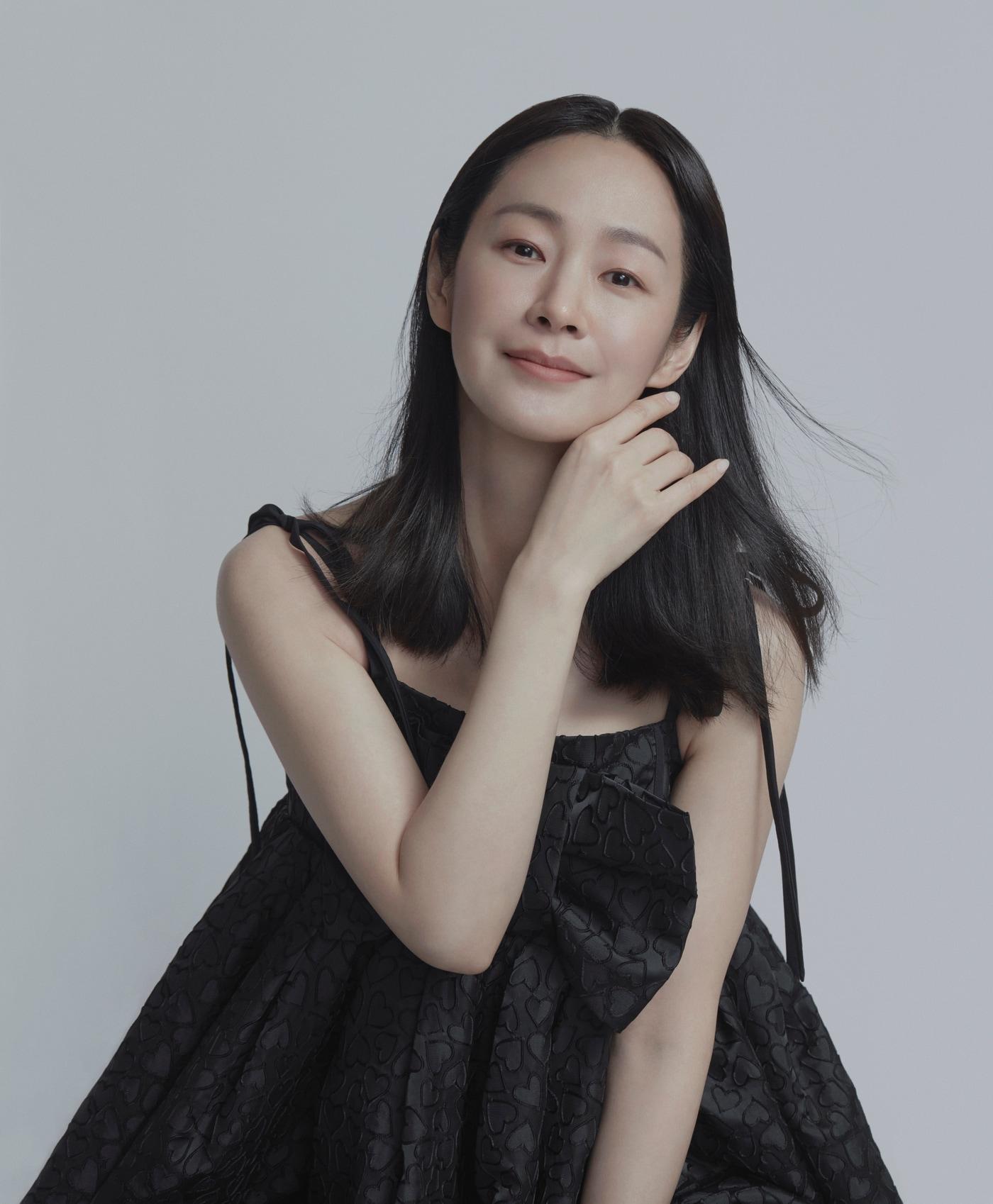 본문 이미지 - 배우 명세빈/ 사진제공=코스모엔터테인먼트