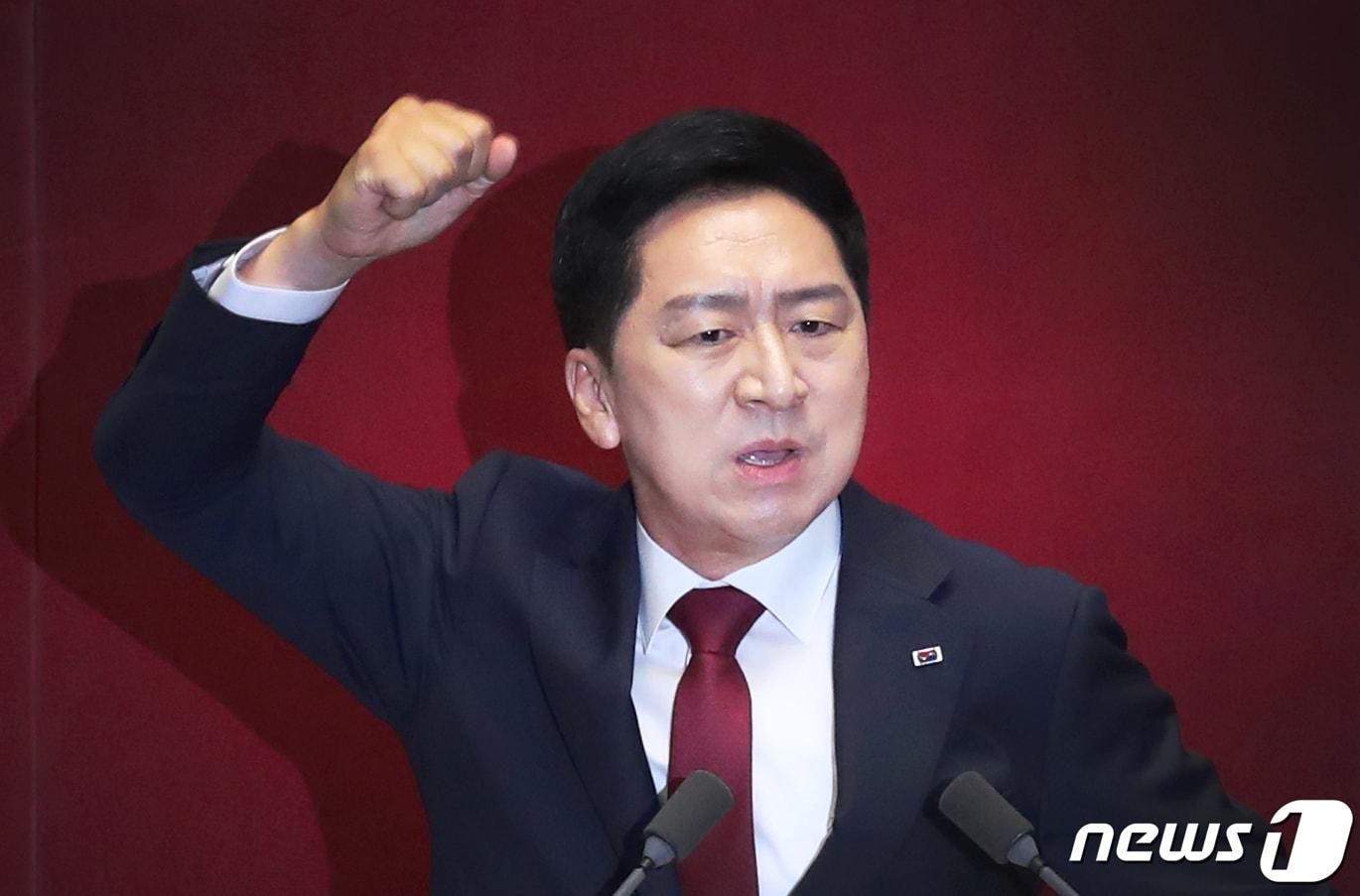 본문 이미지 - 김기현 국민의힘 대표가 20일 오전 서울 여의도 국회에서 열린 제407회국회(임시회) 5차 본회의에서 교섭단체 대표연설을 하고 있다. 2023.6.20/뉴스1 ⓒ News1 송원영 기자