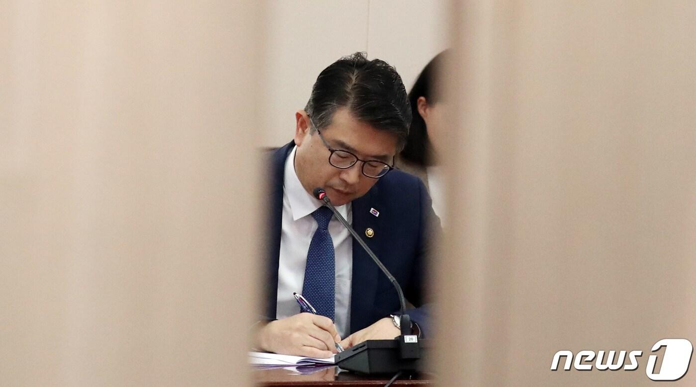본문 이미지 - 장상윤 교육부 차관. 뉴스1 ⓒ News1 김명섭 기자