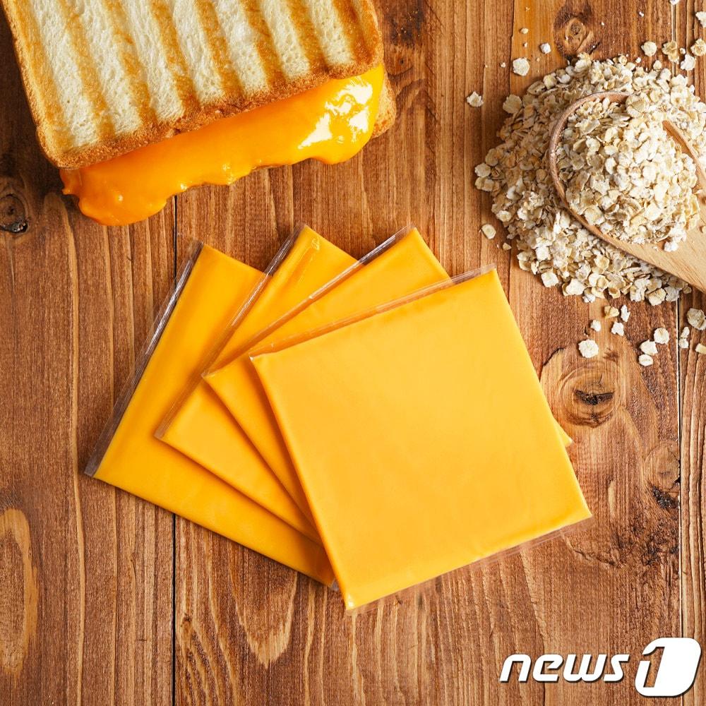 본문 이미지 -  '아메리칸 슬라이스' 비건 치즈.(아머드 프레시 제공)