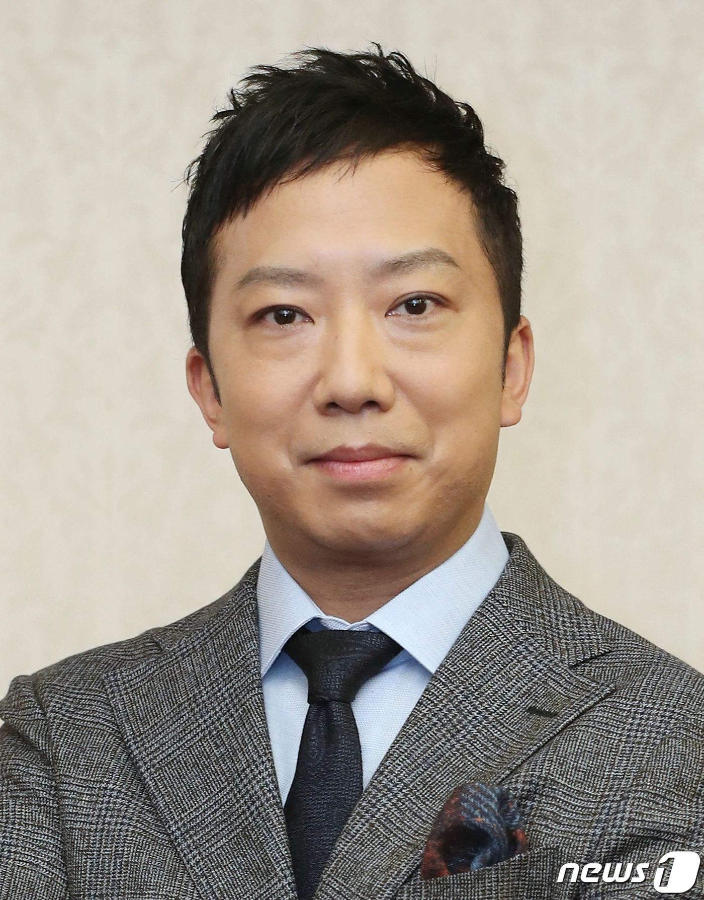 본문 이미지 - 일본 가부키 배우 이치카와 엔노스케(47). 성추행 및 갑질 의혹으로 부모와 극단적 선택을 시도했으나 홀로 생존한 이치카와는 모친의 자살에 조력한 혐의로 경찰에 조력한 혐의로 27일 경찰에 체포됐다. 2023.06.27/ ⓒ AFP=뉴스1 ⓒ News1 권진영 기자