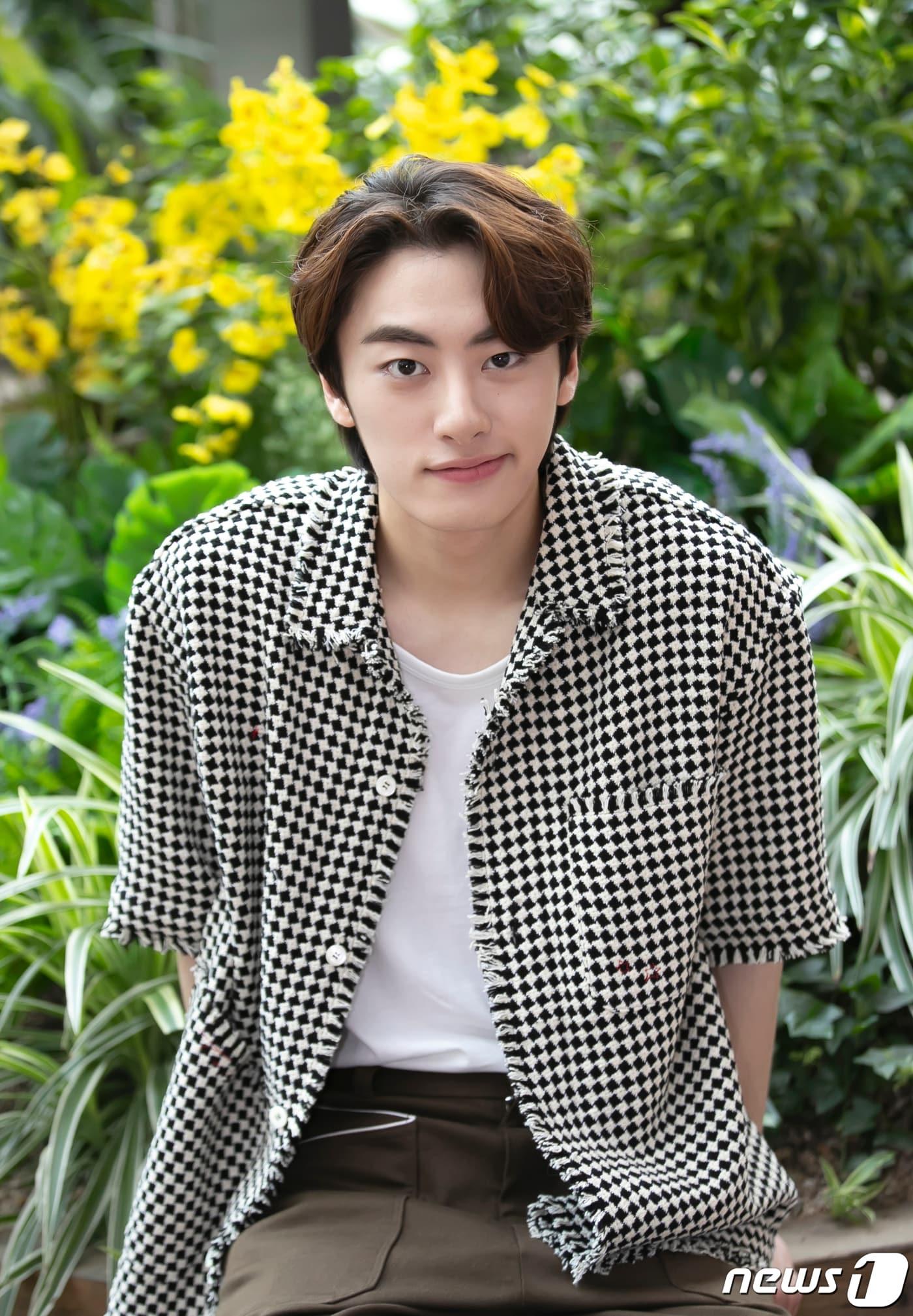 본문 이미지 - 배우 이원정이 27일 서울 종로구 뉴스1 사옥에서 열린 인터뷰에 앞서 포즈를 취하고 있다. 2023.6.27/뉴스1 ⓒ News1 김진환 기자