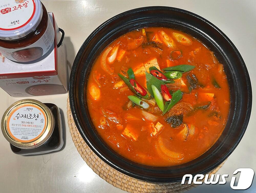 본문 이미지 - 농촌진흥청 공모에 선정된 '단양마늘 김치찌개' (충북농업기술원 제공) /뉴스1 
