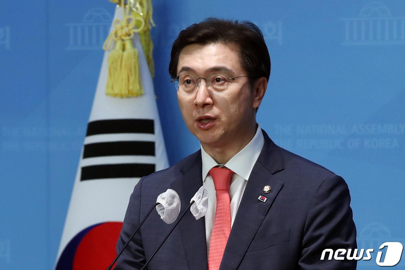본문 이미지 - 강민국 국민의힘 수석대변인이 6일 오후 서울 여의도 국회에서 브리핑을 하고 있다. 2023.6.6/뉴스1 ⓒ News1 황기선 기자