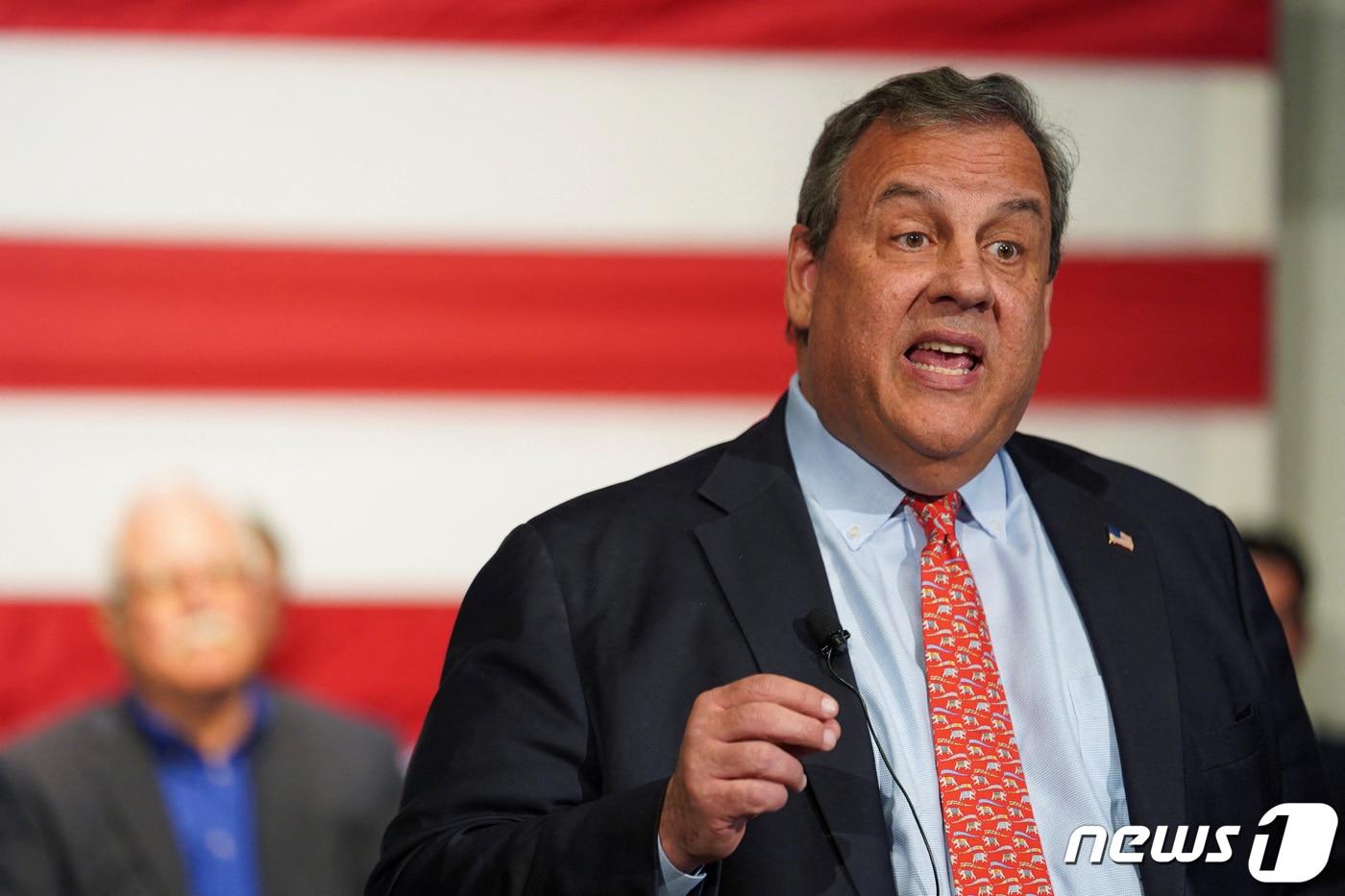 6일(현지시간) 미국 뉴햄프셔주 맨체스터 소재 뉴햄프셔정치기관 행사장에서 크리스 크리스티 전 뉴저지 주지사가 대선 출마 선언을 하고 있다. 2023.6.6 ⓒ 로이터=뉴스1 ⓒ News1 정윤미 기자