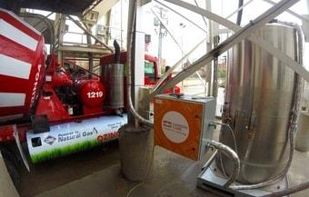 본문 이미지 - 콘크리트 생산 설비에 카본큐어 제품을 설치한 모습. /삼성물산 제공