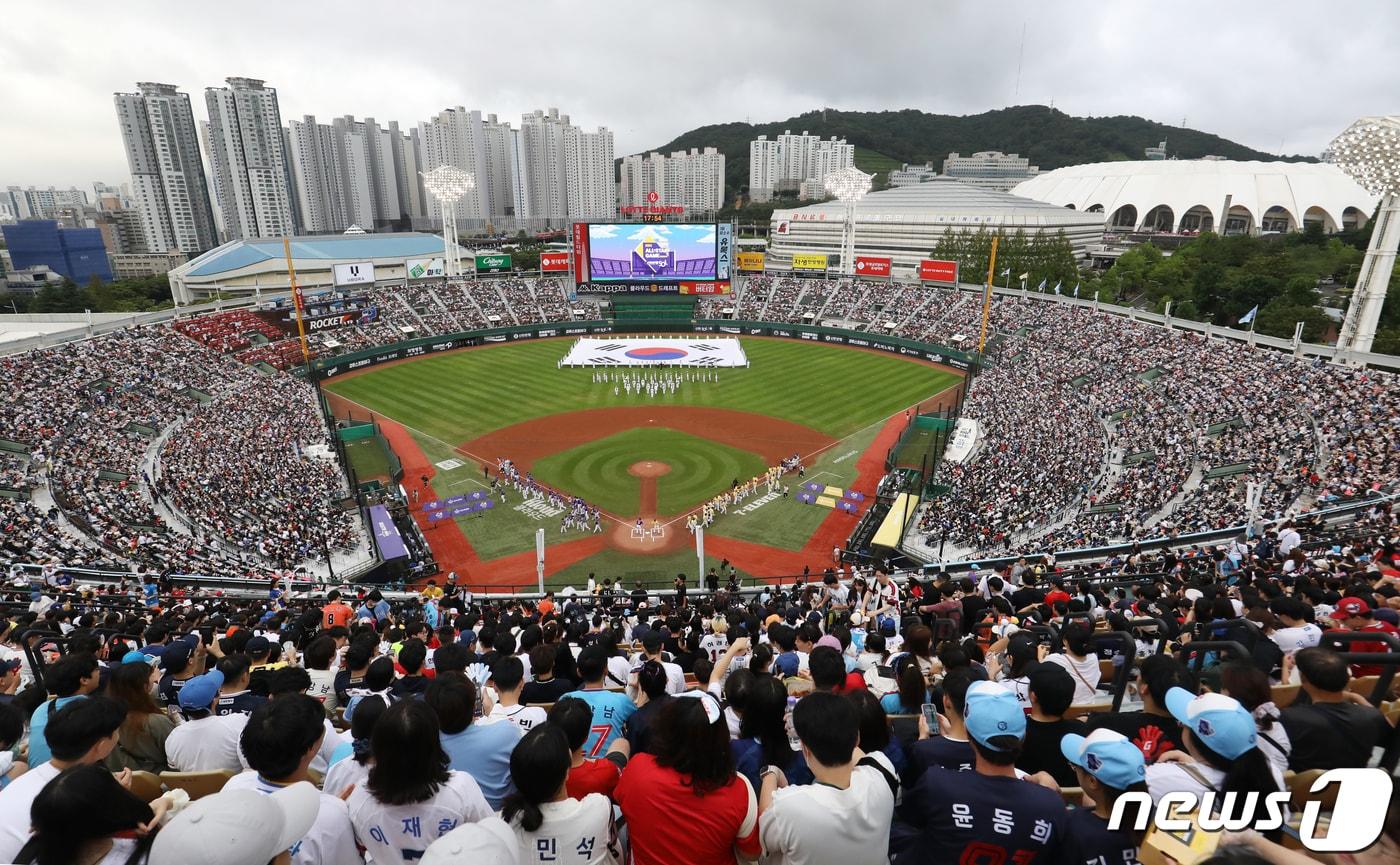 부산 사직야구장. 뉴스1 DB ⓒ News1 윤일지 기자