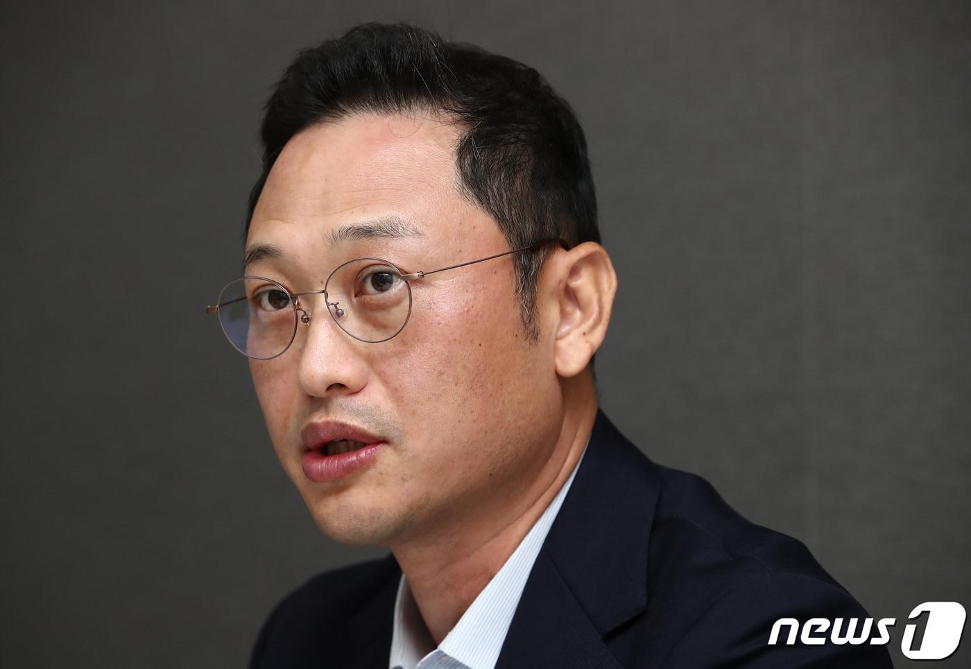 본문 이미지 - 이경수 메리츠증권 리서치센터장이 19일 서울 영등포구 메리츠증권 사무실에서 인터뷰를 하고 있다. 2023.7.19/뉴스1 ⓒ News1 김민지 기자