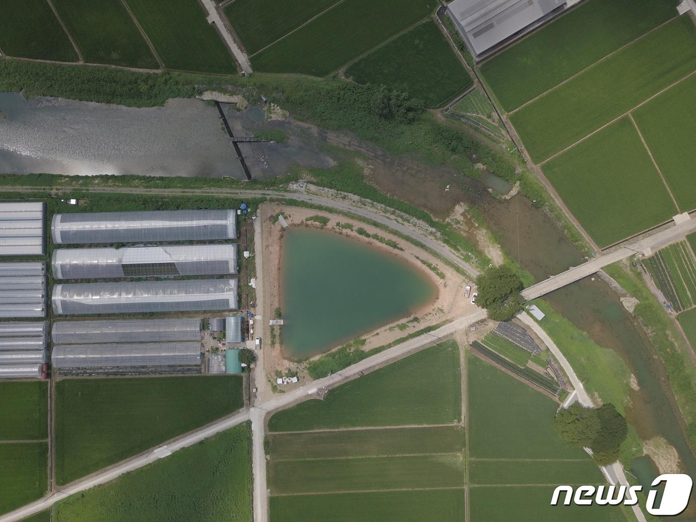 본문 이미지 - 경남 고성군 화산 저류지 전경.(고성군 제공)