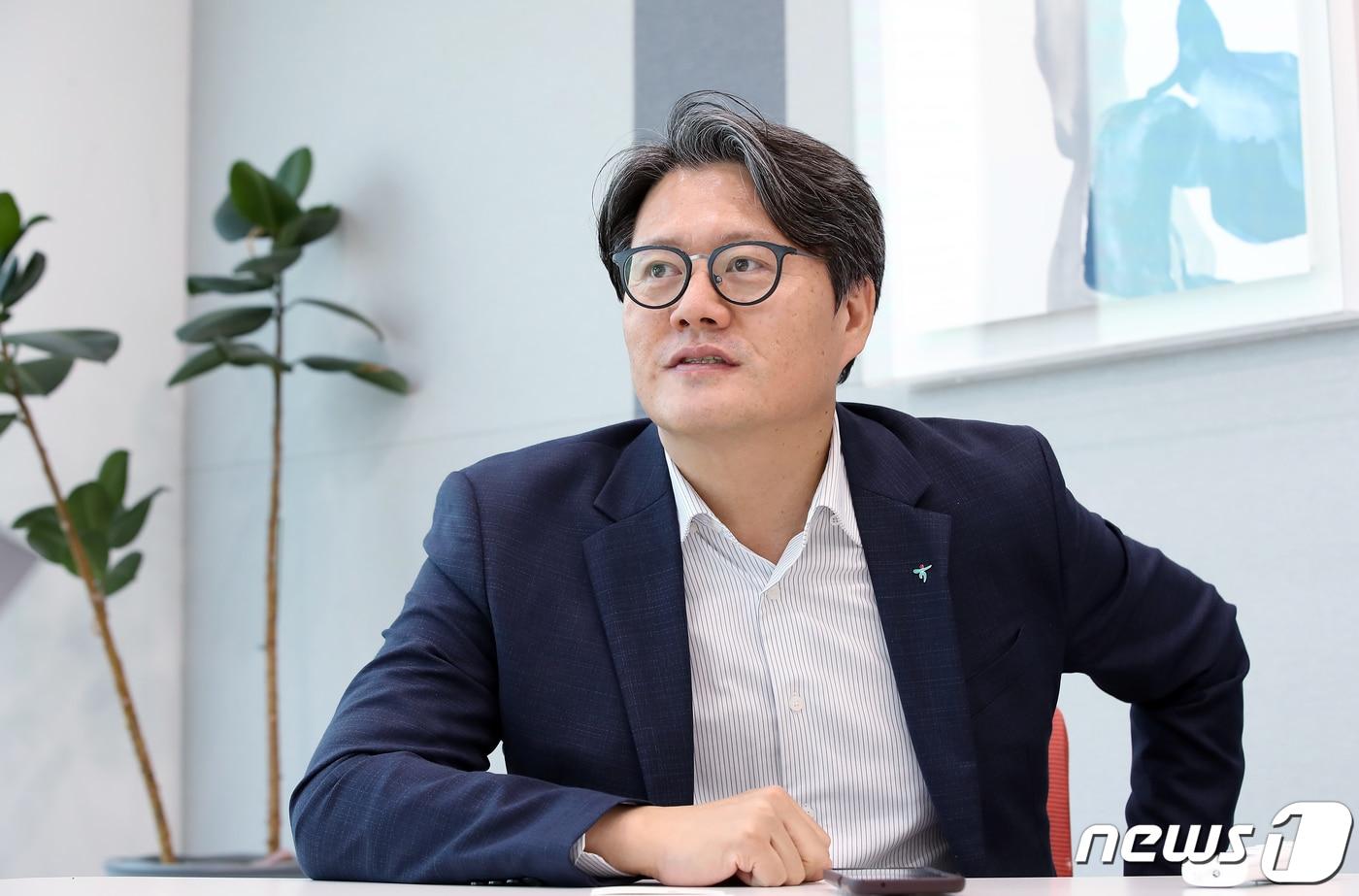 본문 이미지 - 황승택 하나증권 리서치센터장이 21일 오전 서울 여의도 하나증권에서 뉴스1과 인터뷰를 하고 있다. 2023.7.21/뉴스1 ⓒ News1 박정호 기자