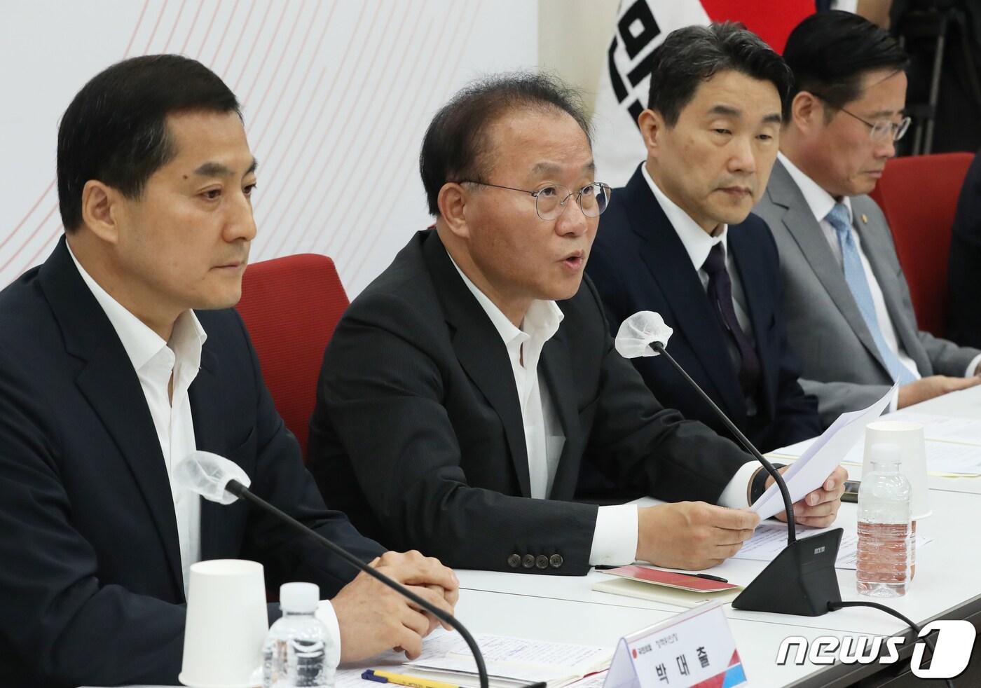 본문 이미지 - 윤재옥 국민의힘 원내대표가 26일 오전 서울 여의도 국회에서 열린 교권 보호 및 회복방안 관련 당·정협의회에서 발언을 하고 있다. 2023.7.26/뉴스1 ⓒ News1 송원영 기자