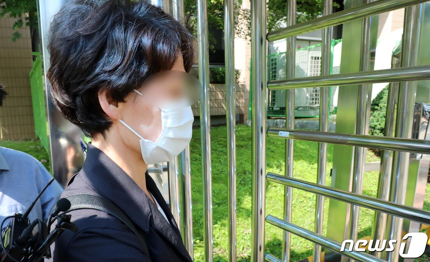 본문 이미지 - 억대 뇌물을 수수한 혐의를 받는 경찰 간부 김모 경무관. 2023.7.28 ⓒ 뉴스1 김성진 기자