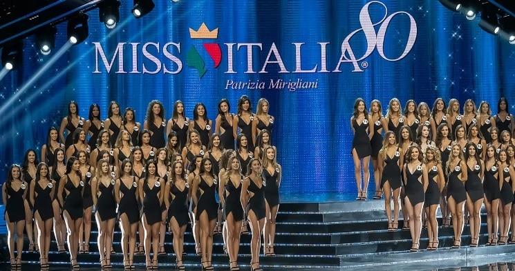 본문 이미지 - 27일(현지시간) 이탈리아 로마에서 '미스 이탈리아' 지역 예선이 진행 중이다. CNN 캡처