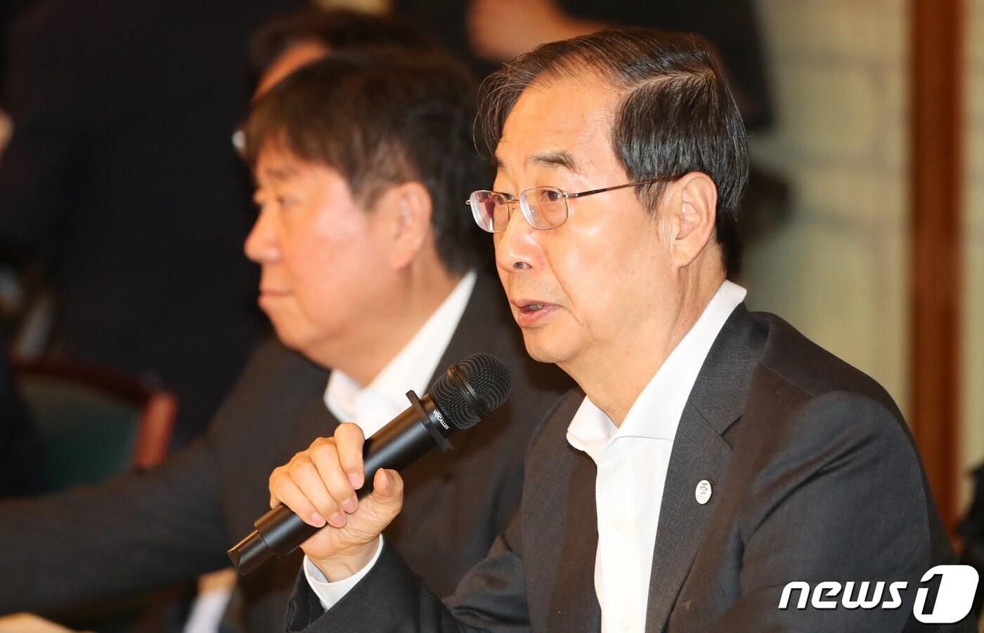본문 이미지 - 한덕수 국무총리가 28일 서울 종로구 삼청동 총리 공관에서 열린 고위당정협의회에서 인사말을 하고 있다. 2023.7.28/뉴스1 ⓒ News1 허경 기자