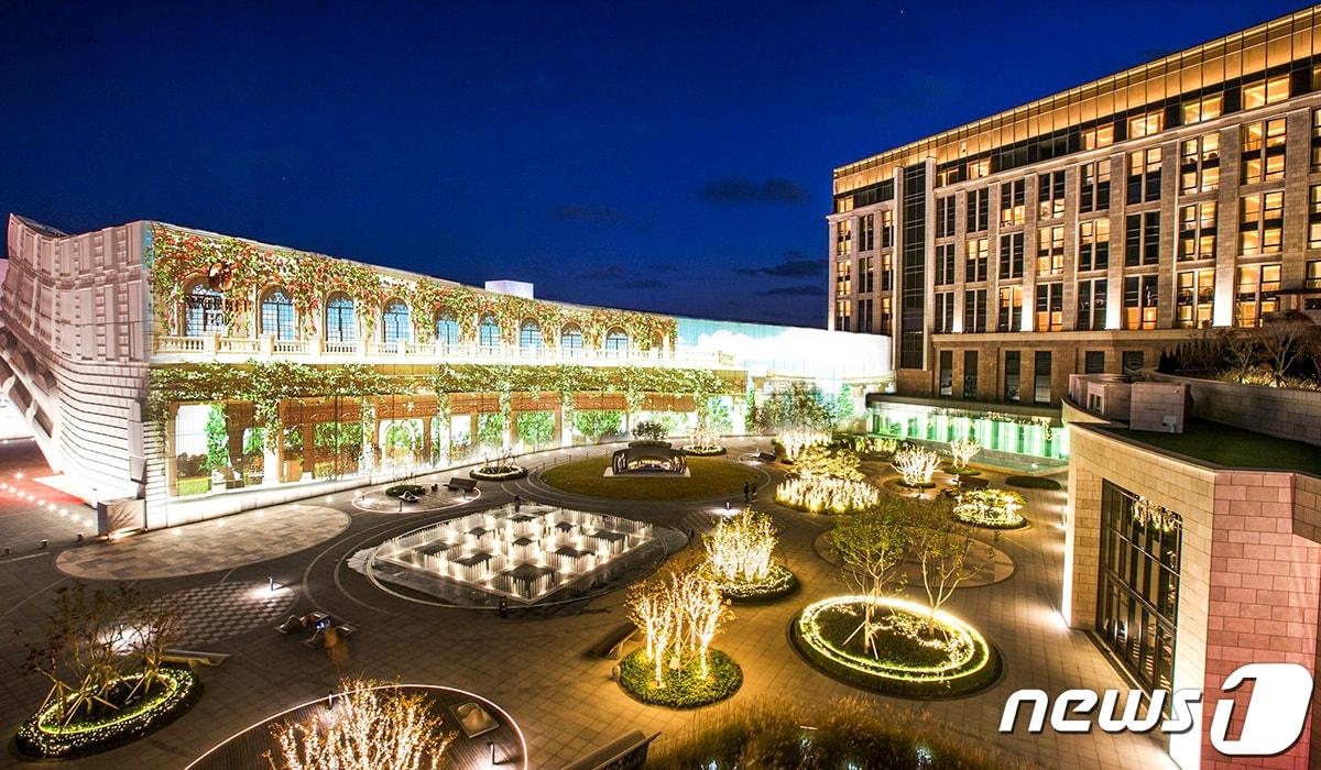 본문 이미지 - 파라다이스시티 아트가든 전경(파라다이스 제공)