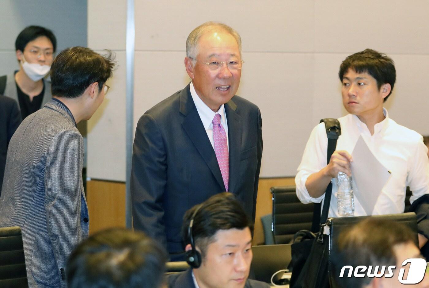 본문 이미지 - 류진 풍산그룹 회장이 6일 오전 서울 영등포구 여의도 전경련회관에서 열린 한·일 산업협력 포럼에 참석하고 있다. 2023.7.6/뉴스1 ⓒ News1 박세연 기자