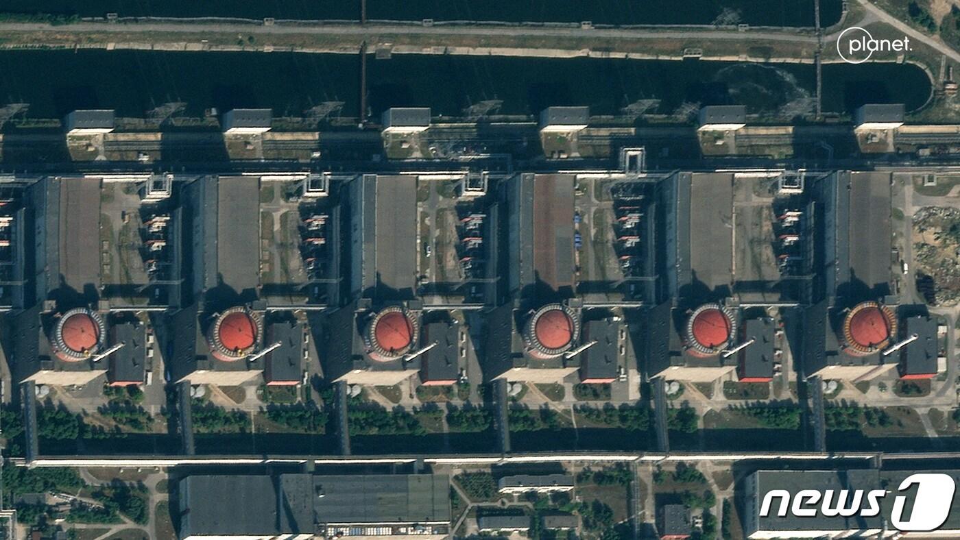 본문 이미지 - 5일(현지시간) 촬영한 우크라이나 자포리자 원자력발전소 전경. 2023.07.05/뉴스1 ⓒ 로이터=뉴스1 ⓒ News1 김민수 기자