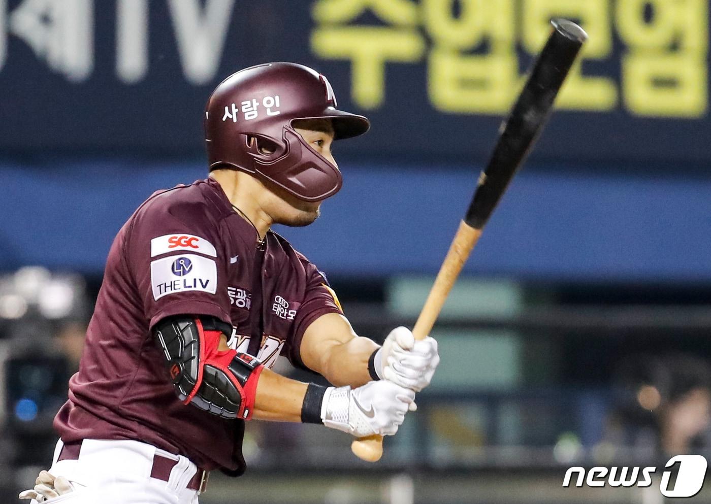 이용규가 지난 12일 1군에 올라온 뒤 타율 0.458로 맹타를 휘두르고 있다. ⓒ News1 김도우 기자