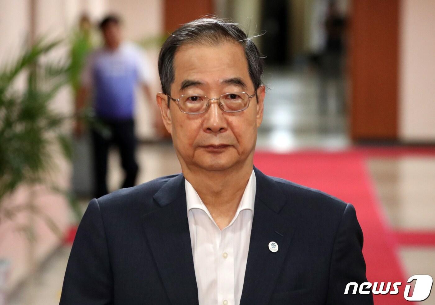 본문 이미지 - 한덕수 국무총리가 14일 오전 서울 종로구 세종대로 정부서울청사에서 열린 국무회의에 참석하고 있다. 2023.8.14/뉴스1 ⓒ News1 김명섭 기자