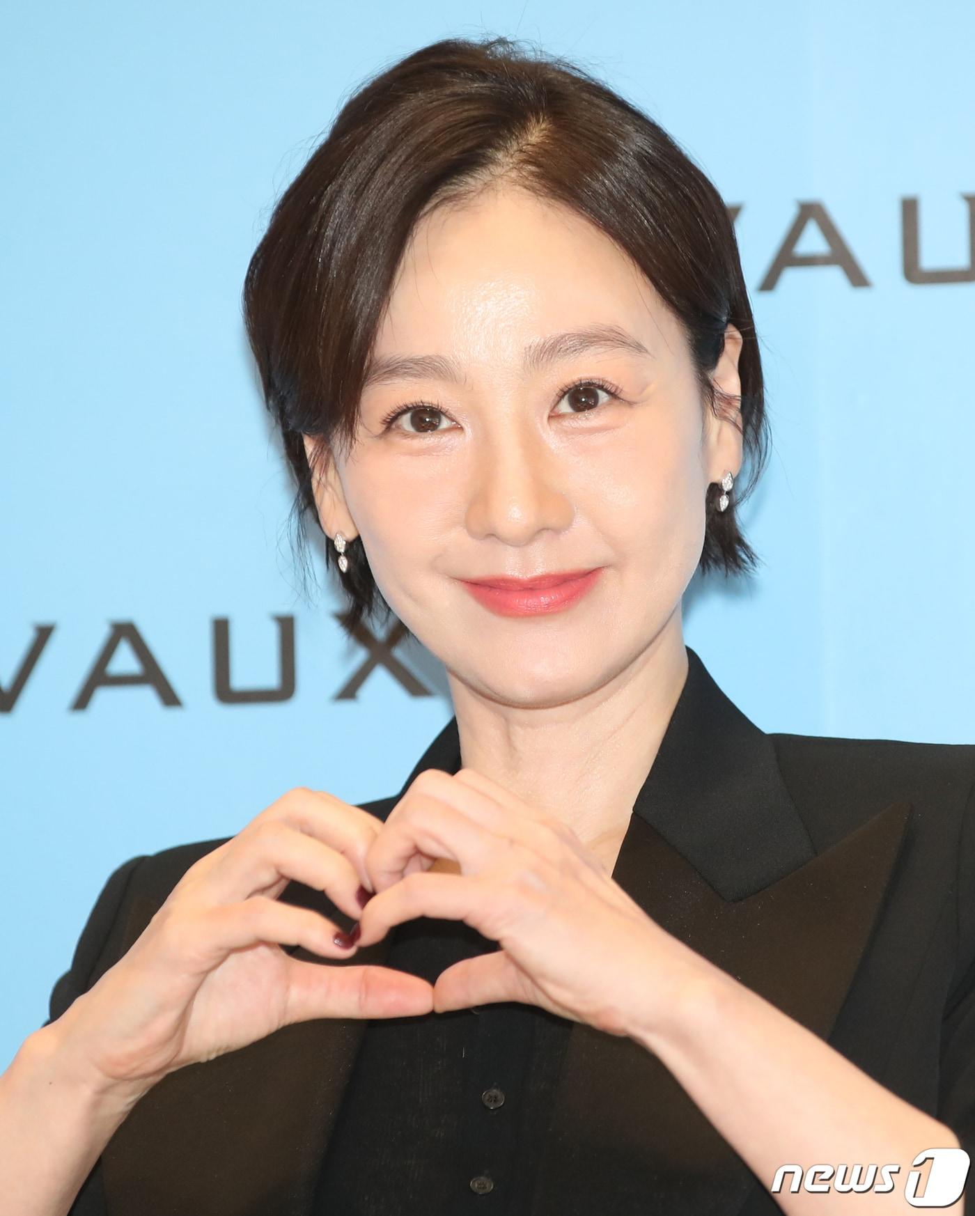 본문 이미지 - 배우 이미연이 오랜만에 공식석상에 모습을 드러냈다. ⓒ News1 권현진 기자