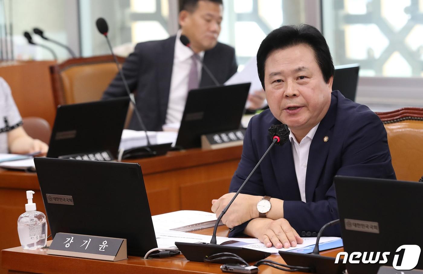 본문 이미지 - 강기윤 국민의힘 의원./뉴스1 ⓒ News1 임세영 기자