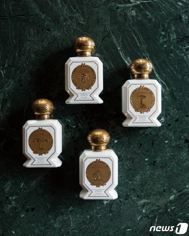 본문 이미지 - '클래식 오 트리쁠' 워터 베이스 향수 4종.(오피신유니버셀불리제공)