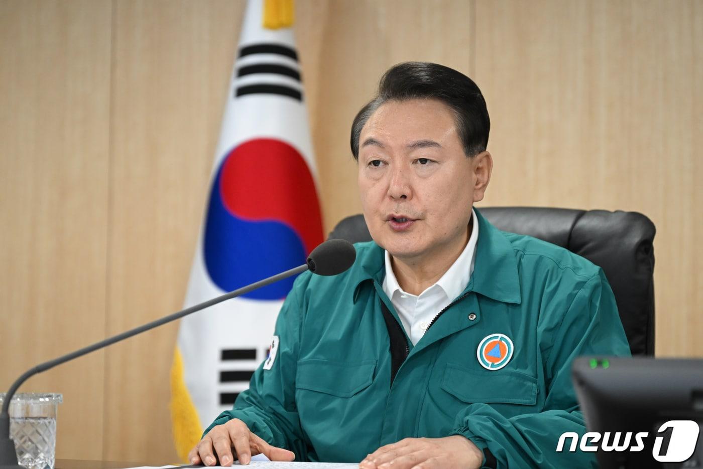 윤석열 대통령이 21일 용산 대통령실 국가위기관리센터에서 2023 을지 국가안전보장회의(NSC)를 주재하고 있다. (대통령실 제공) 2023.8.21/뉴스1 ⓒ News1 오대일 기자