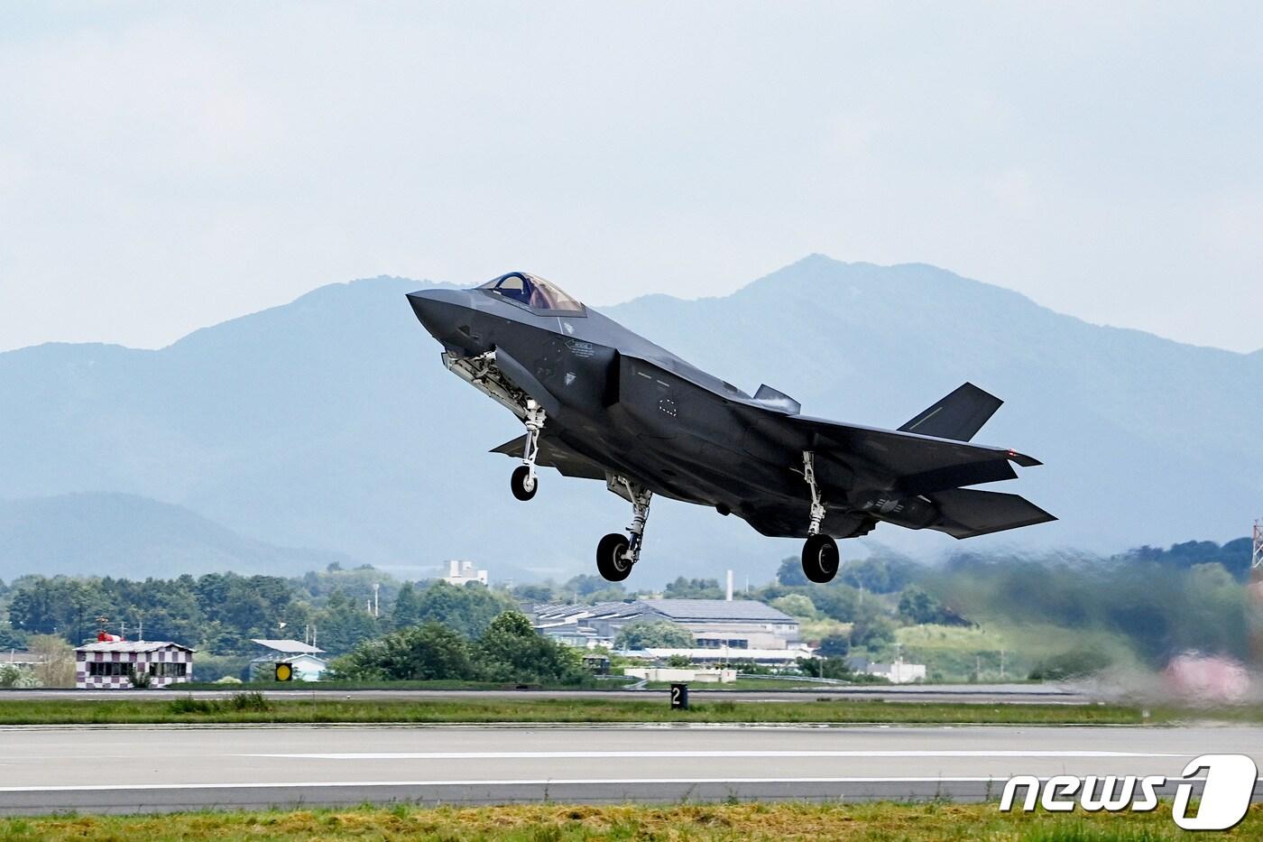 본문 이미지 - 공군 F-35A 전투기. (공군 제공) 2023.8.21/뉴스1