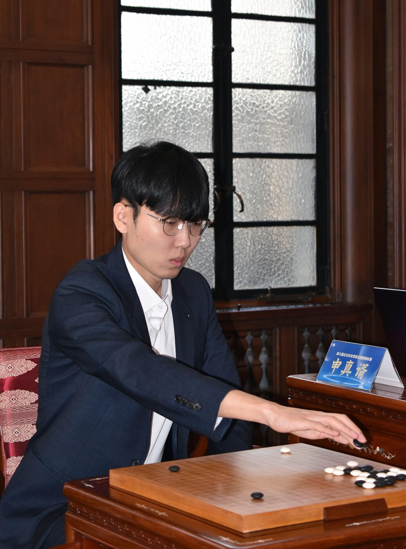 본문 이미지 - 응씨배 첫 우승에 도전하는 신진서 9단.(한국기원 제공)