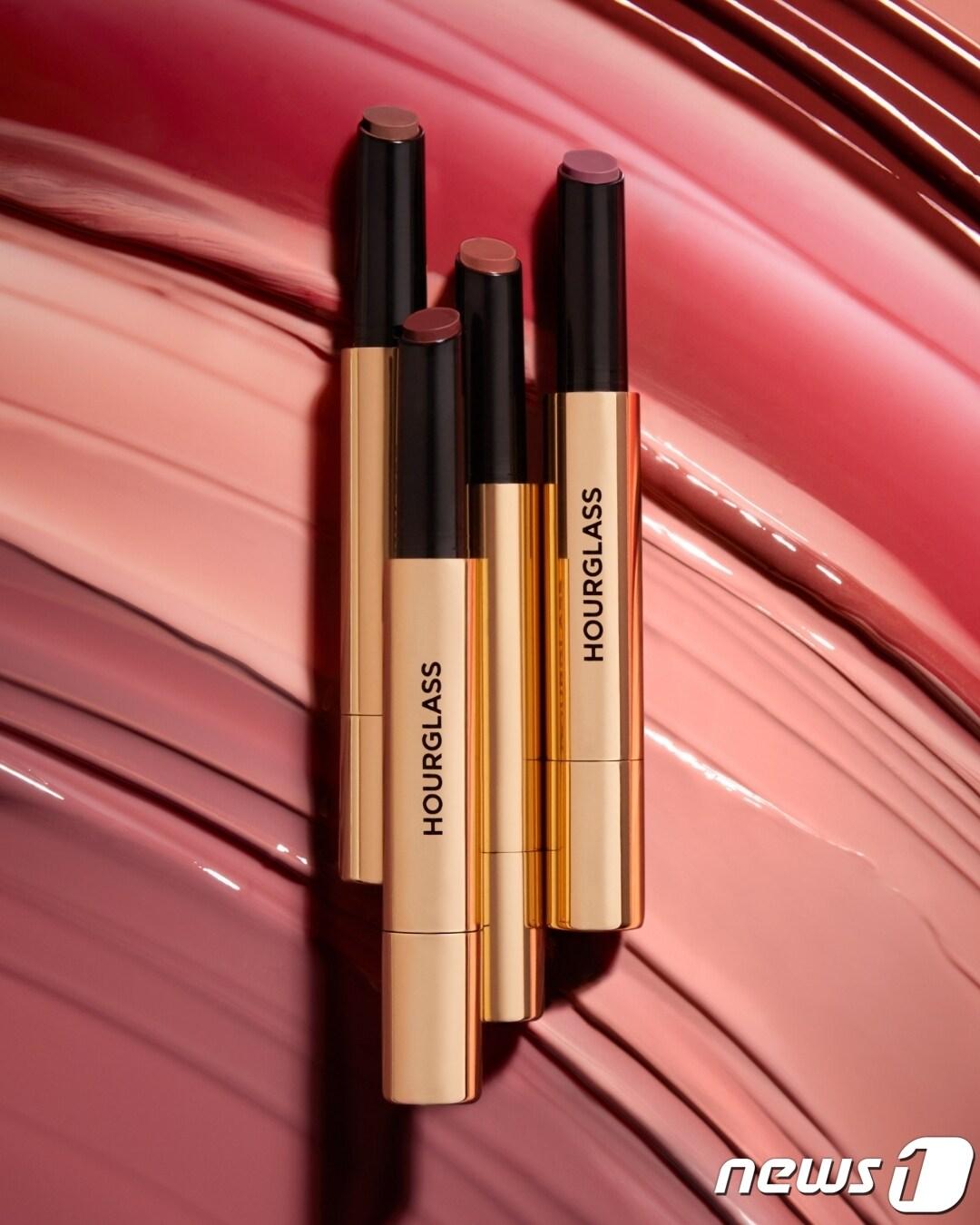 본문 이미지 - 팬텀 볼류마이징 글로시 밤.(아워글래스제공)