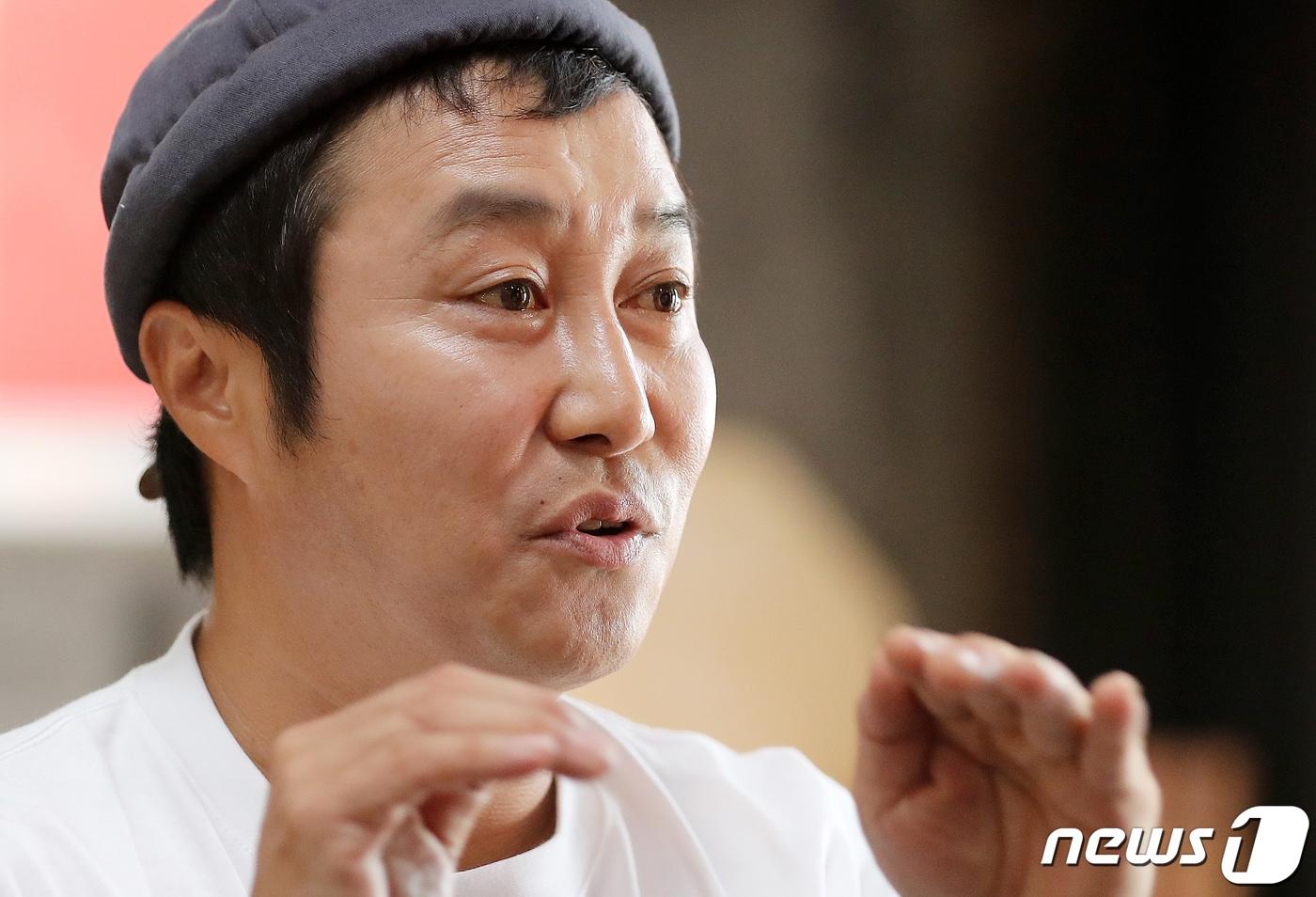 개그맨 김병만이 경기도 양주시의 한 카페에서 뉴스1과 인터뷰를 하고 있다. 2023.9.3/뉴스1 ⓒ News1 김진환 기자
