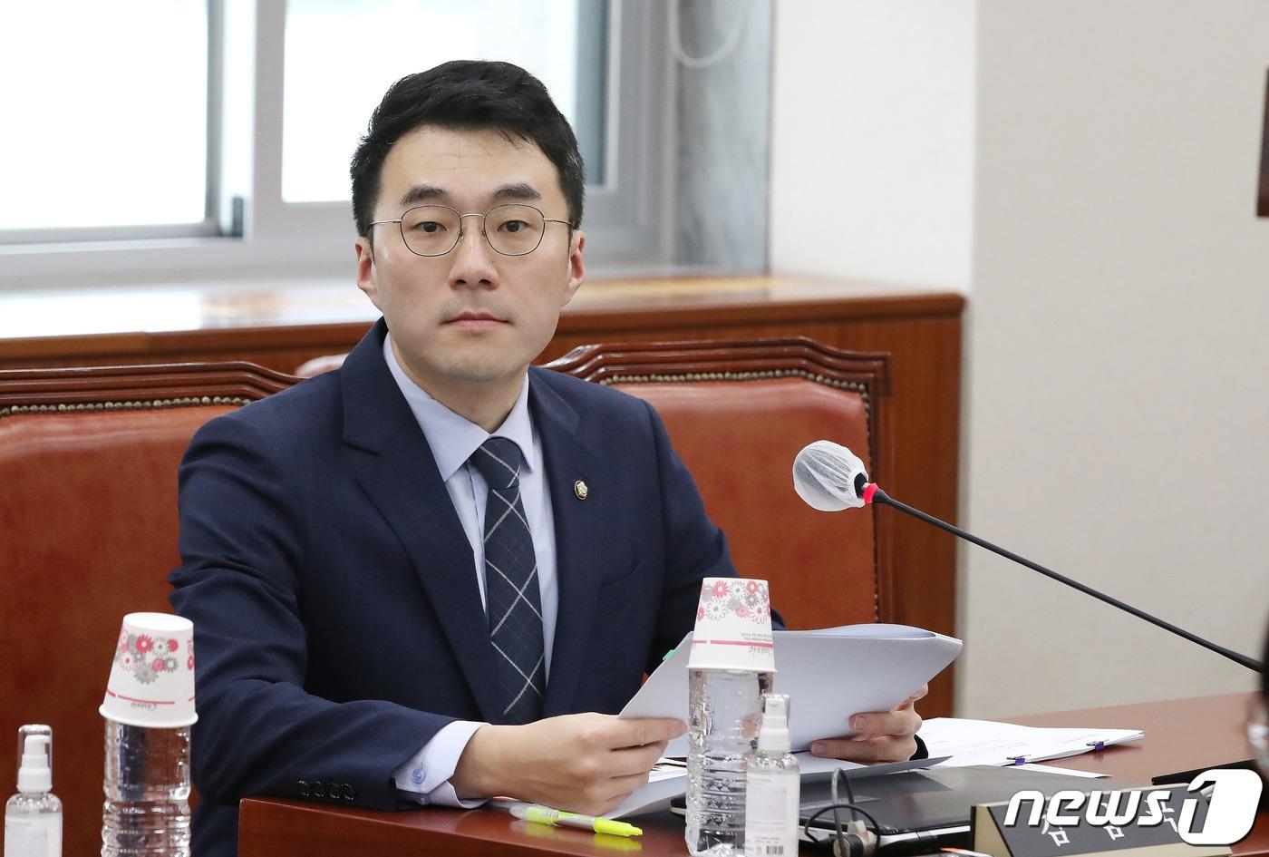본문 이미지 - 김남국 무소속 의원. 2023.8.24/뉴스1 ⓒ News1 임세영 기자