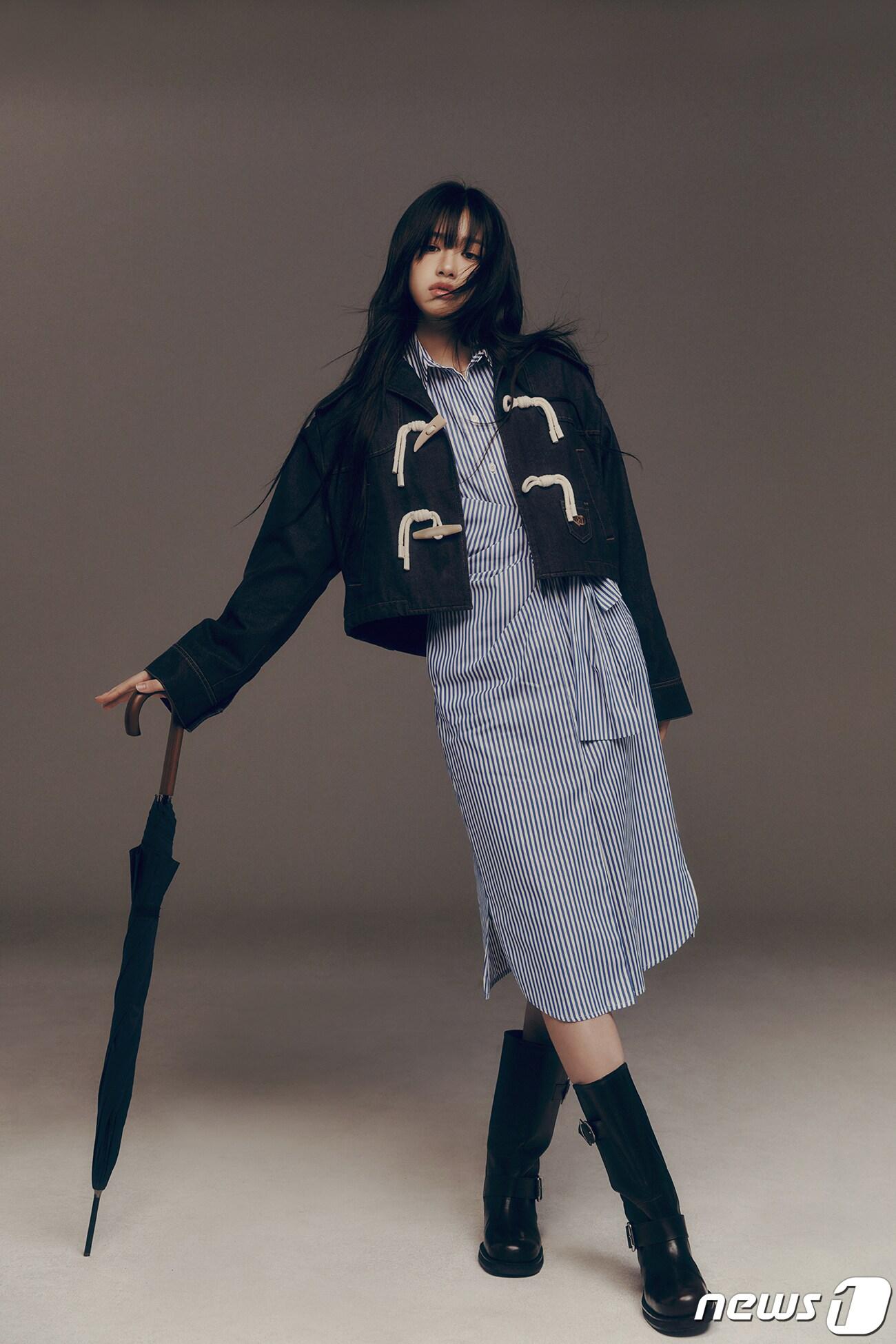 본문 이미지 - 럭키슈에뜨 모델 안유진.(럭키슈에뜨제공)