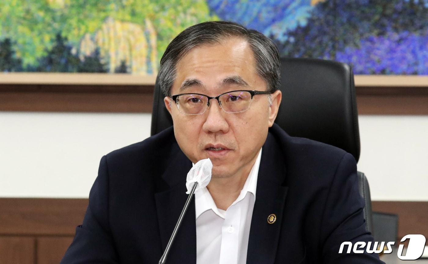 본문 이미지 - 문승현 통일부 차관이 25일 오후 서울 종로구 세종대로 정부서울청사에서 열린 제2차 북한인권정책협의회에서 모두 발언을 하고 있다. 2023.8.25/뉴스1 ⓒ News1 김명섭 기자