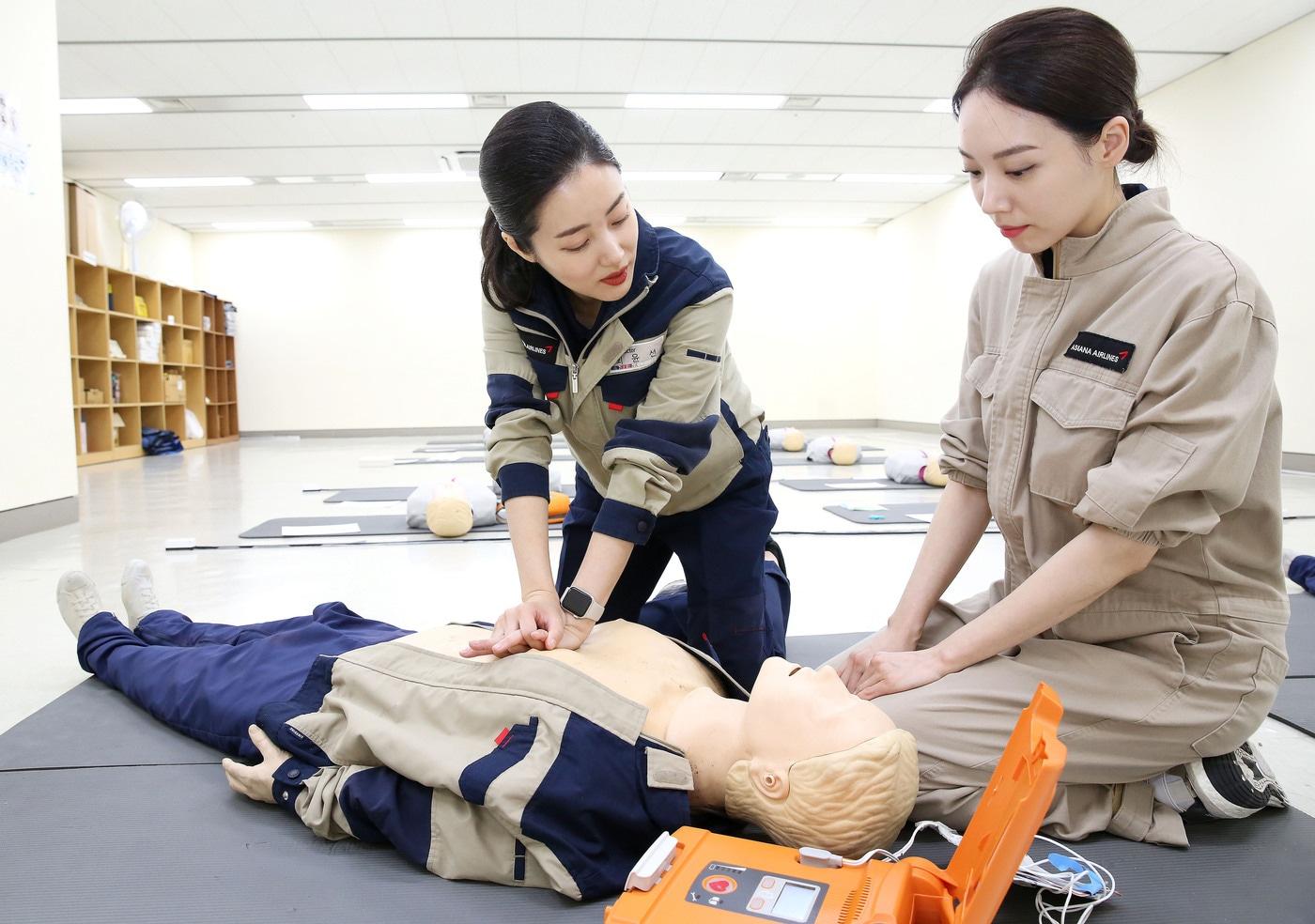 최윤선 안전교관(아시아나항공 제공)