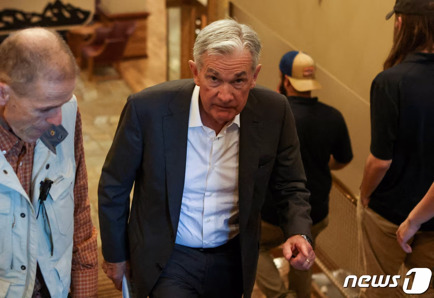 제롬 파월 미국 연방준비제도 의장이 25일(현지시간) 와이오밍주 잭슨에서 열리는 잭슨홀 경제 심포지움에 참석하고 있다. 2023.8.25 ⓒ 로이터=뉴스1 ⓒ News1 강민경 기자