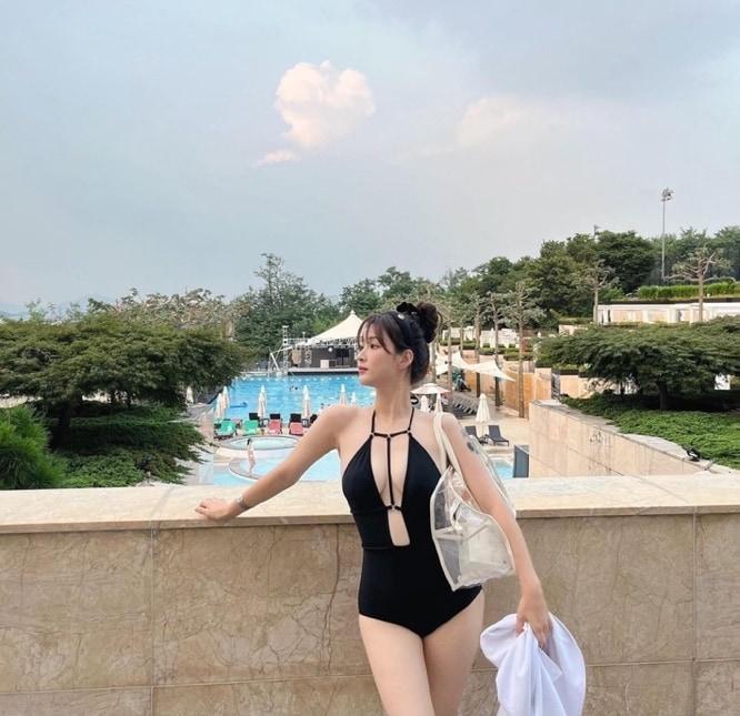 본문 이미지 - 율희 인스타그램