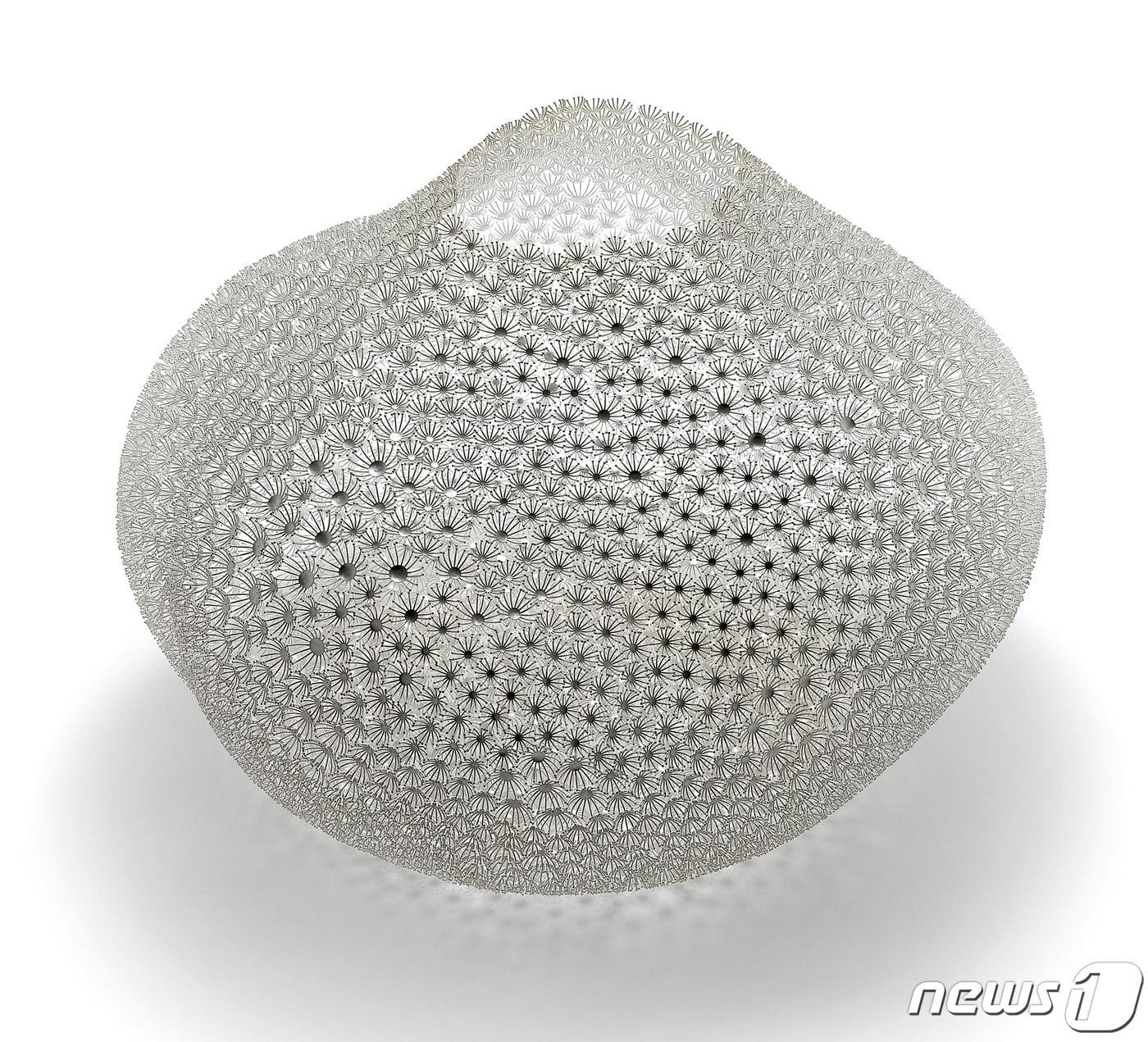 본문 이미지 - 2023 청주국제공예공모전 영예의 대상을 차지한 금속 분야 고혜정 작가의 &#39;The wishes&#40;소원들&#41;&#39;&#40;청주시 제공&#41;/ 뉴스1