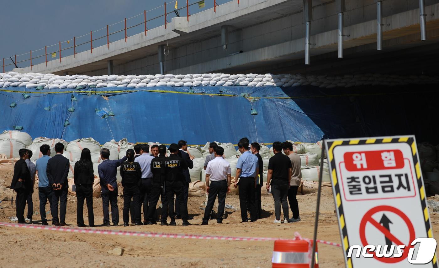 미호강 임시제방.  2023.8.3/뉴스1 ⓒ News1 김용빈 기자