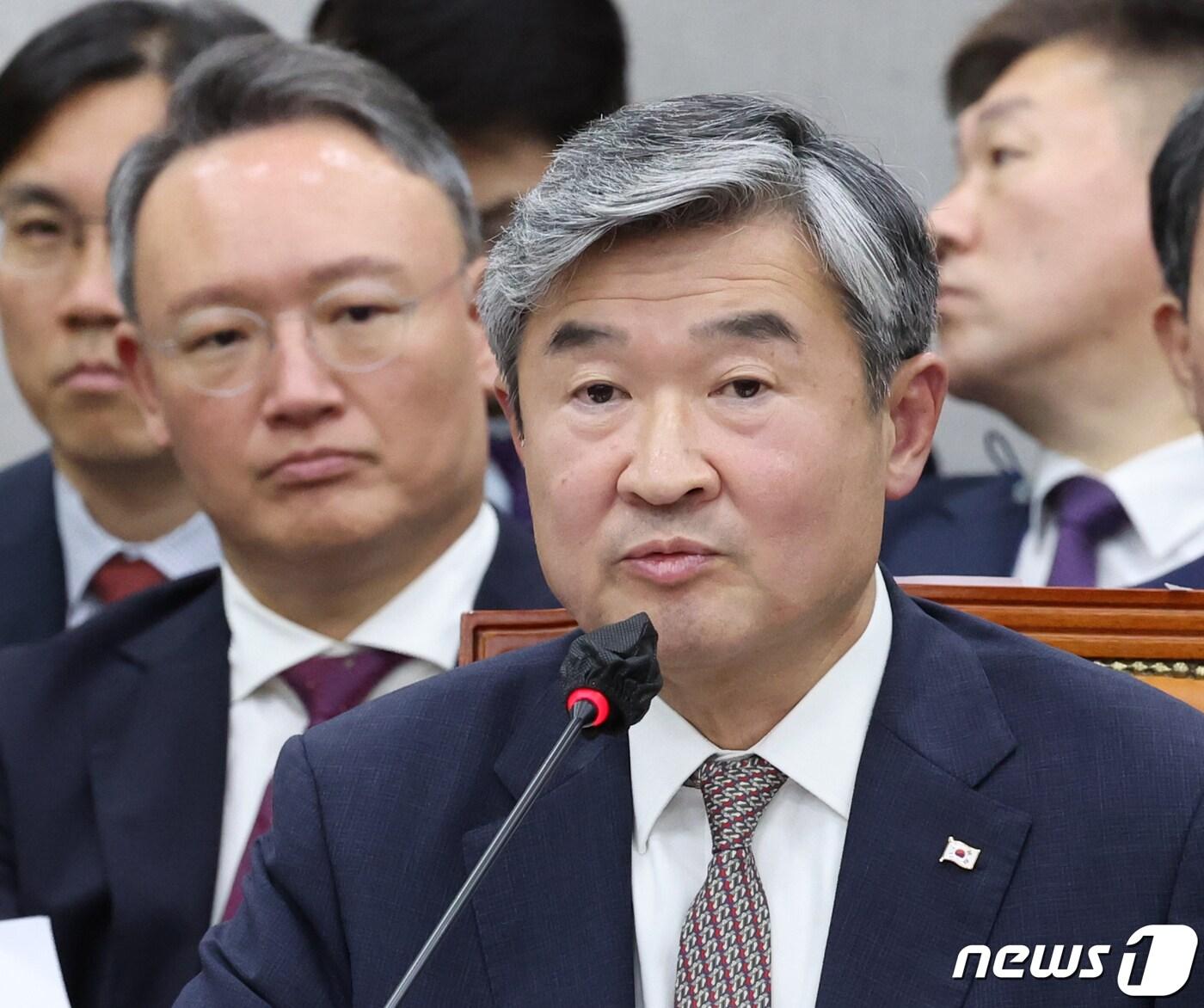 본문 이미지 - 조태용 국가안보실장이 30일 저녁 서울 여의도 국회에서 열린 국회운영위원회 전체회의에서 의원들의 질의에 답변하고 있다. 2023.8.30/뉴스1 ⓒ News1 송원영 기자