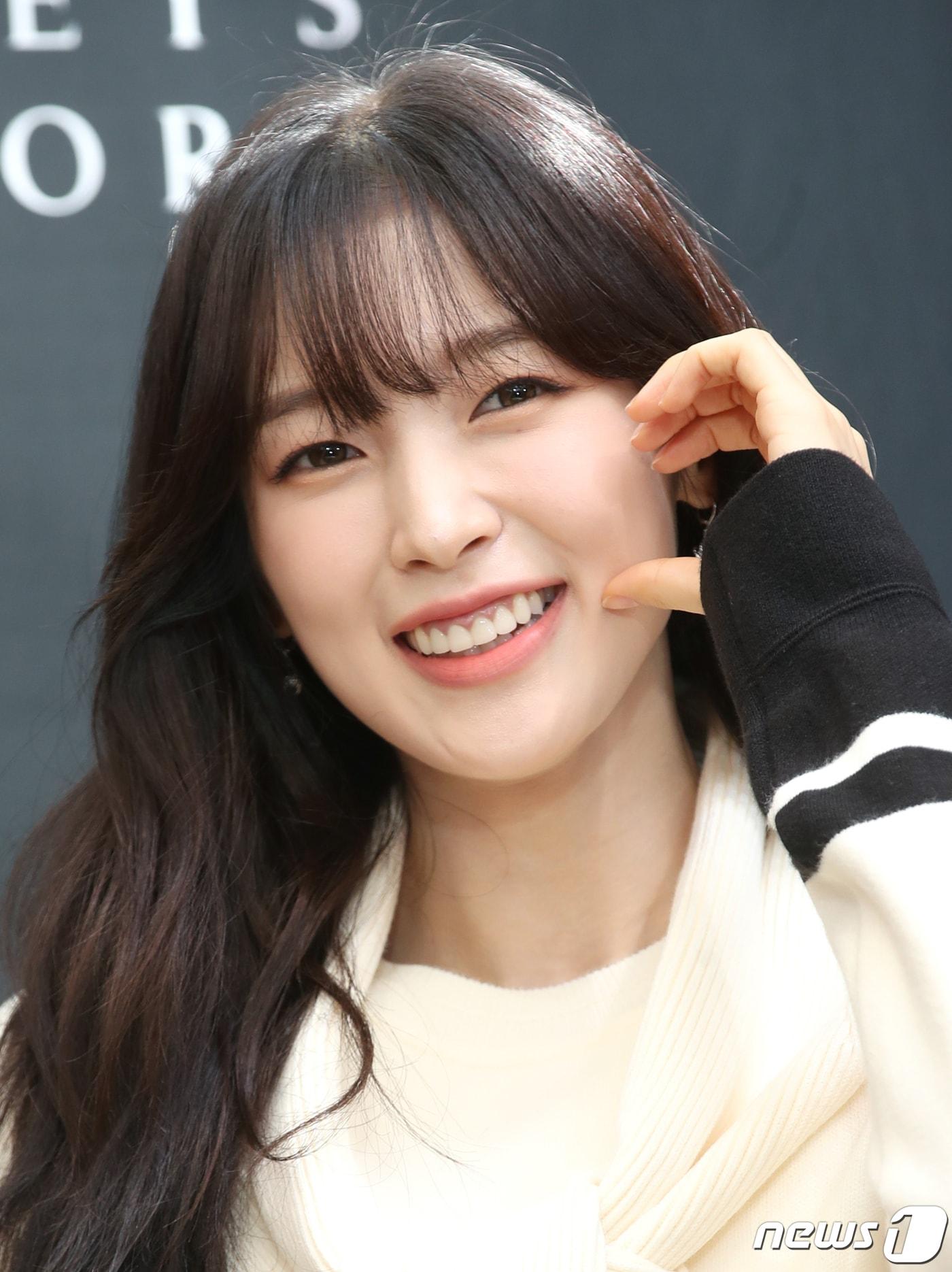 본문 이미지 - 오마이걸 아린이 햇살 비주얼을 뽐냈다. ⓒ News1 권현진 기자