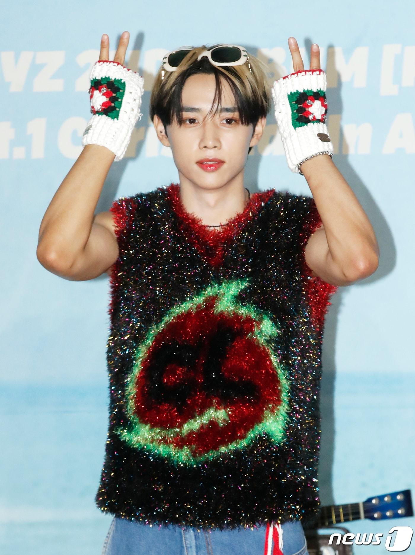 본문 이미지 - 그룹 더보이즈(THE BOYZ) 선우가 7일 오후 서울 영등포구 CGV 영등포에서 진행된 정규 2집 ‘판타지(PHANTASY)’ 발매 기념 기자간담회에서 포즈를 취하고 있다. 2023.8.7/뉴스1 ⓒ News1 권현진 기자