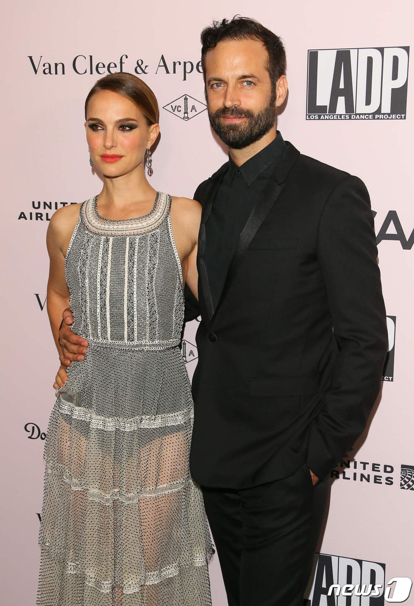 본문 이미지 - 나탈리 포트만, 벤자민 마일피드 ⓒ AFP=뉴스1