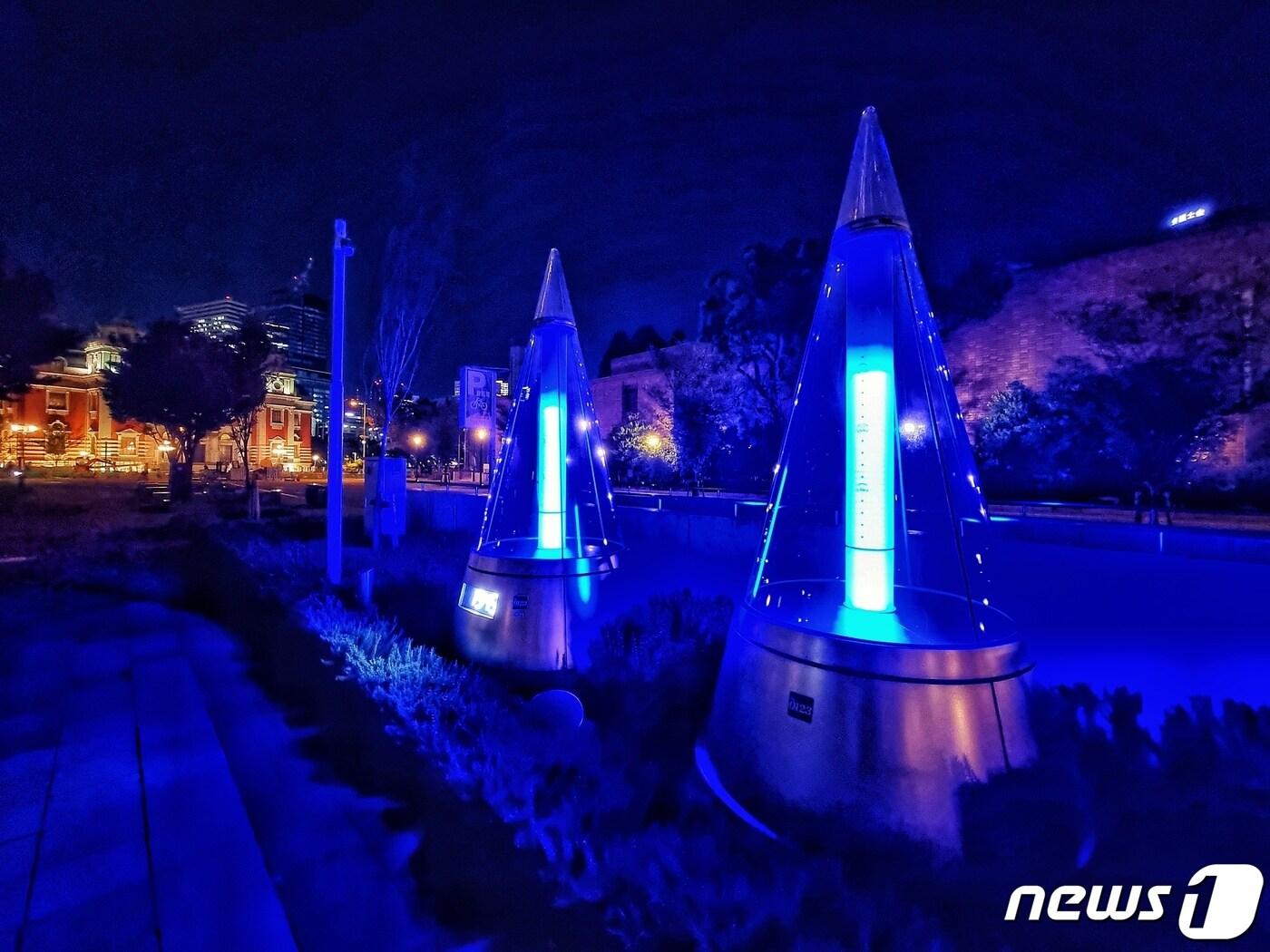 본문 이미지 - 일본 오사카 시청 앞 '지구의 체온계' ⓒ 뉴스1 황덕현 기자