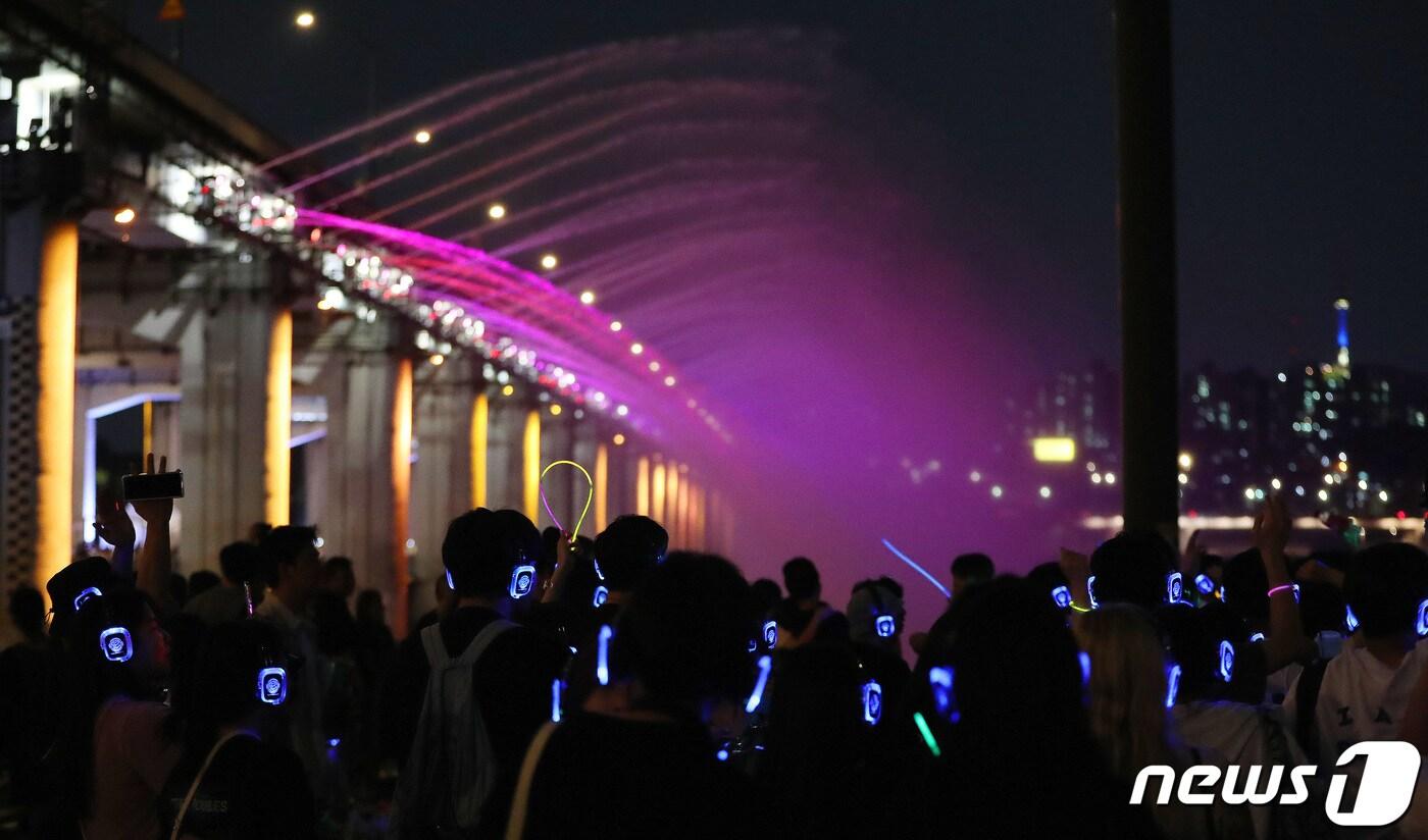반포대교 달빛무지개분수. 2023.09.10/뉴스1 ⓒ News1 박세연 기자
