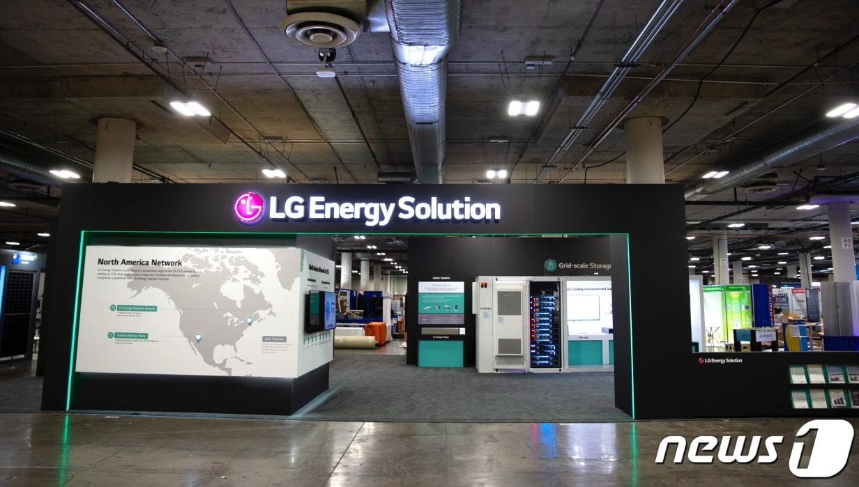 본문 이미지 - LG에너지솔루션 'RE+ 2023' 전시 부스.(LG에너지솔루션 제공)